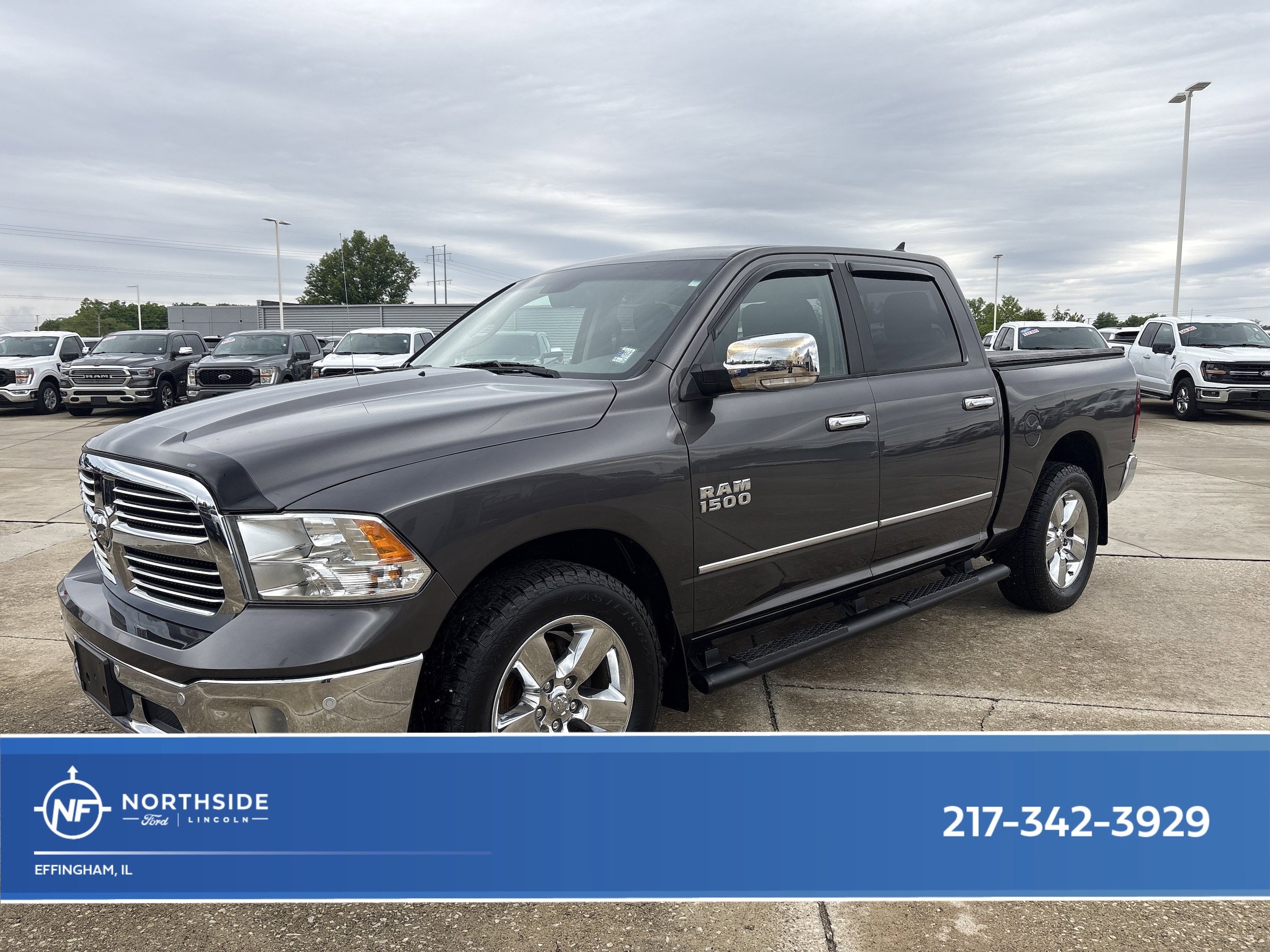 2018 RAM 1500 Big Horn 4x4 Crew Cab 5'7's photo