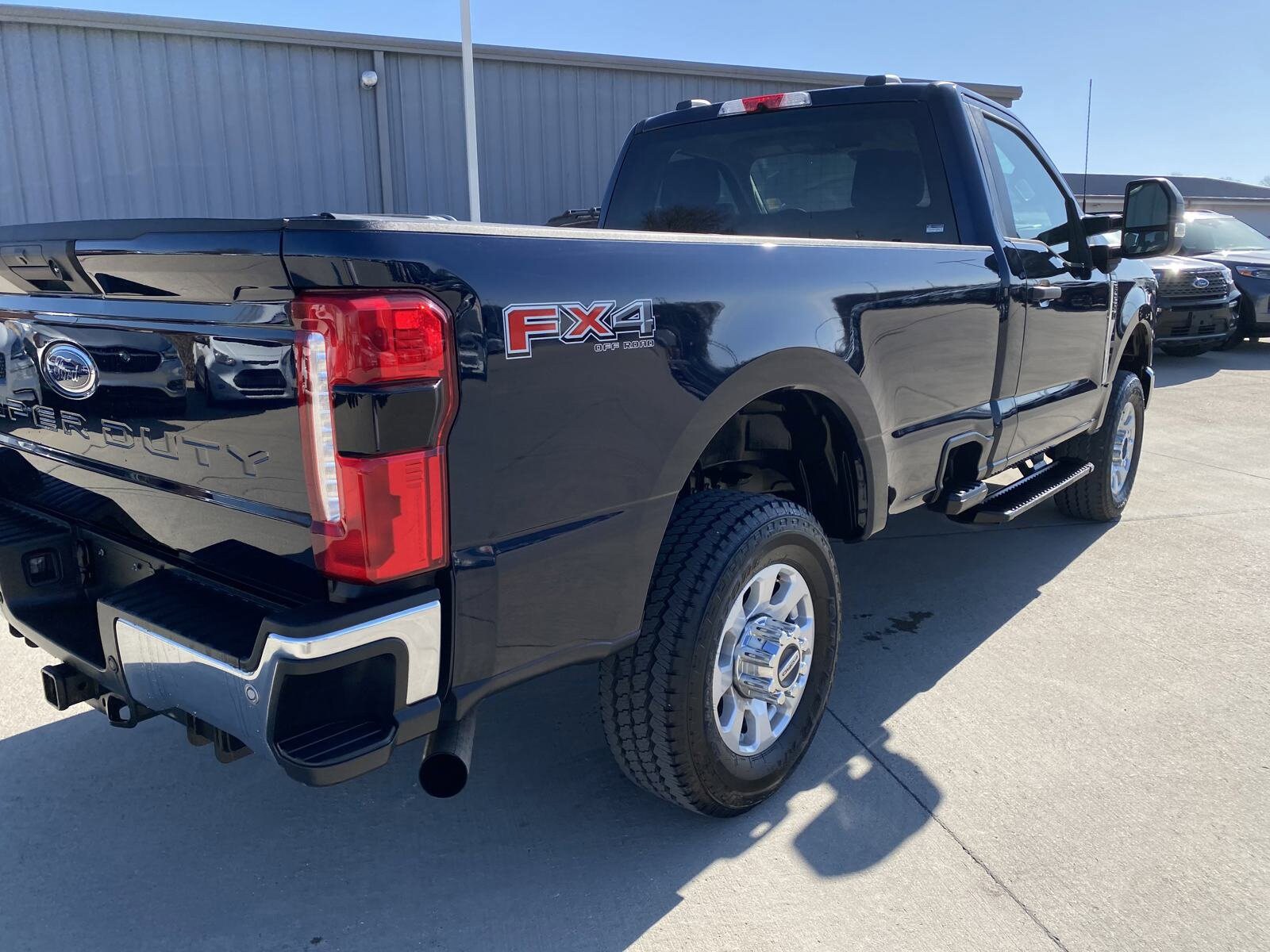2023 Ford F-250 XLT FX4 photo 4