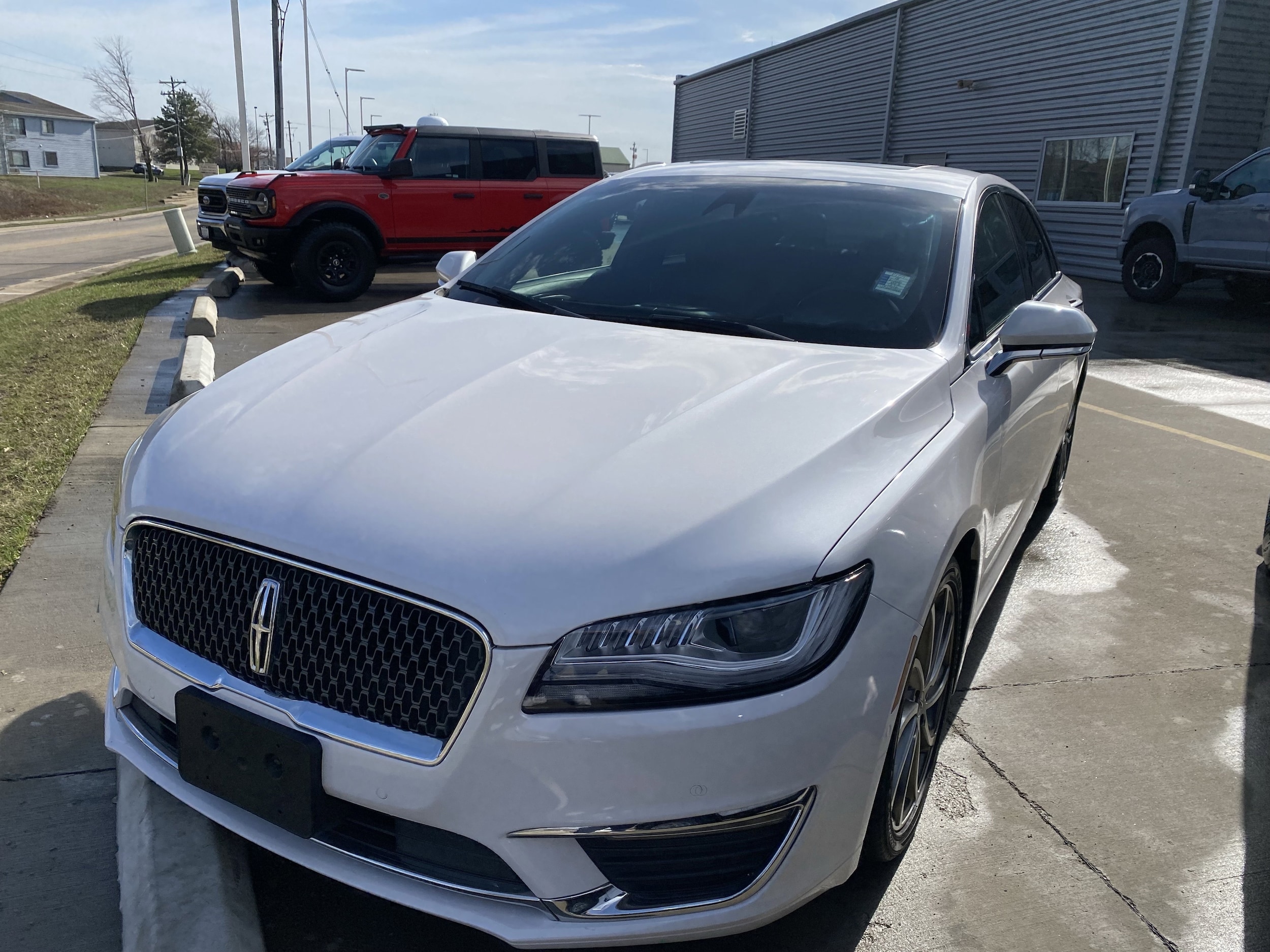 Used 2018 Lincoln MKZ Reserve with VIN 3LN6L5MU6JR625866 for sale in Effingham, IL