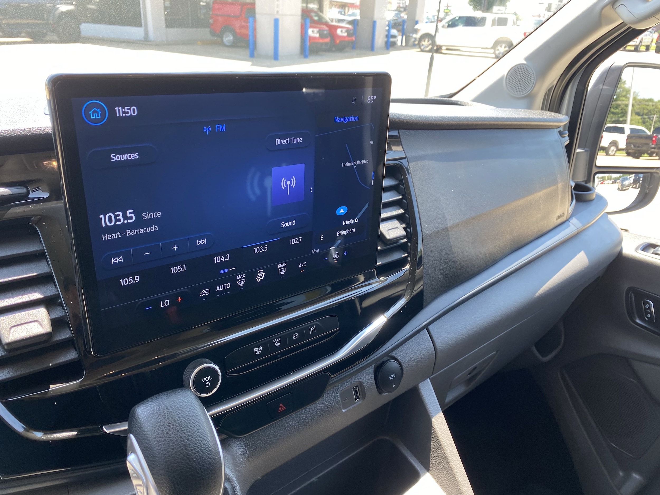 2023 Ford Transit Passenger Van XLT - Photo 19