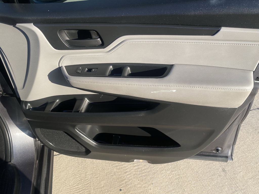 2023 Honda Odyssey EX-L photo 3