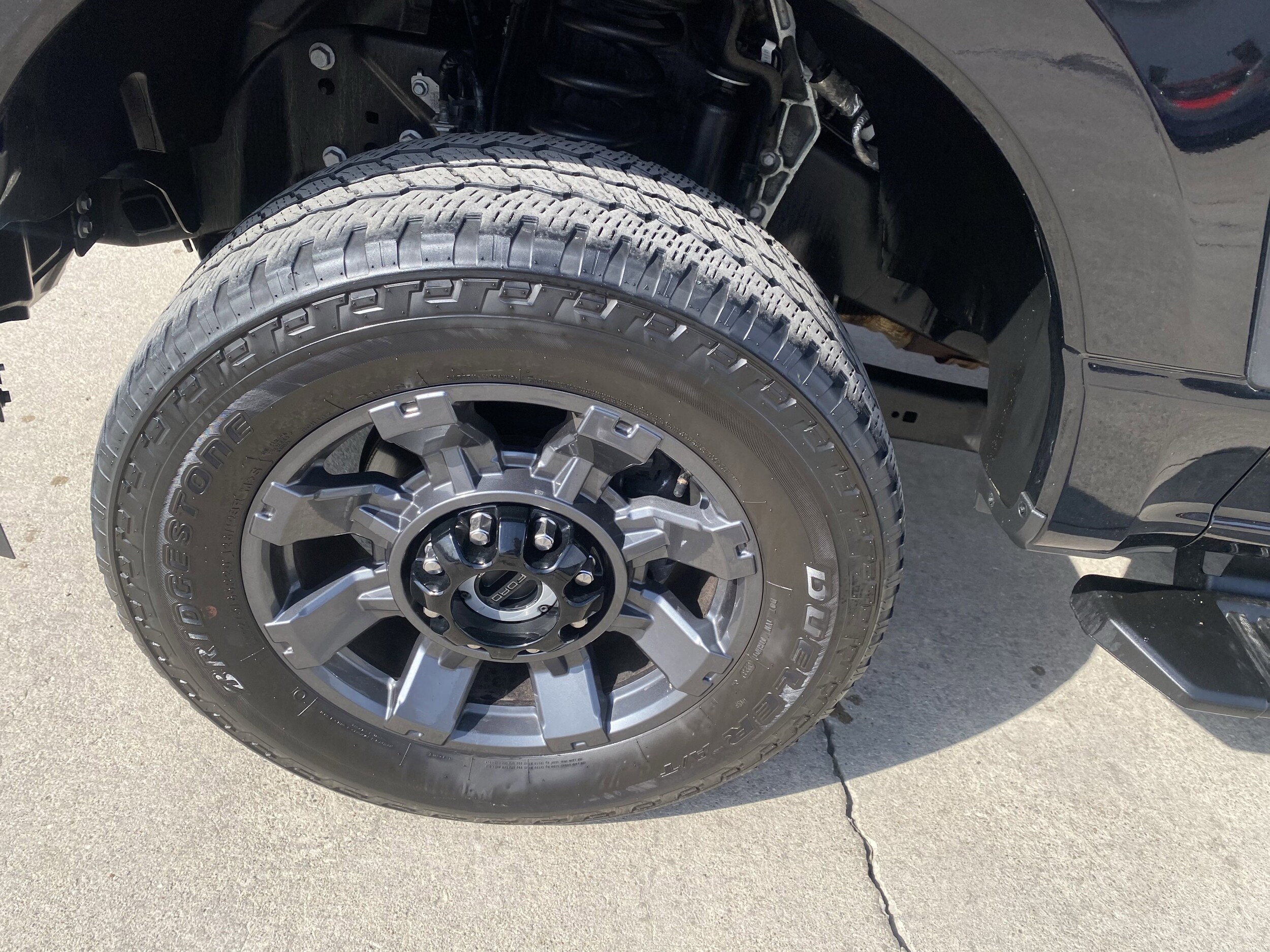 2023 Ford F-350 Lariat photo 4