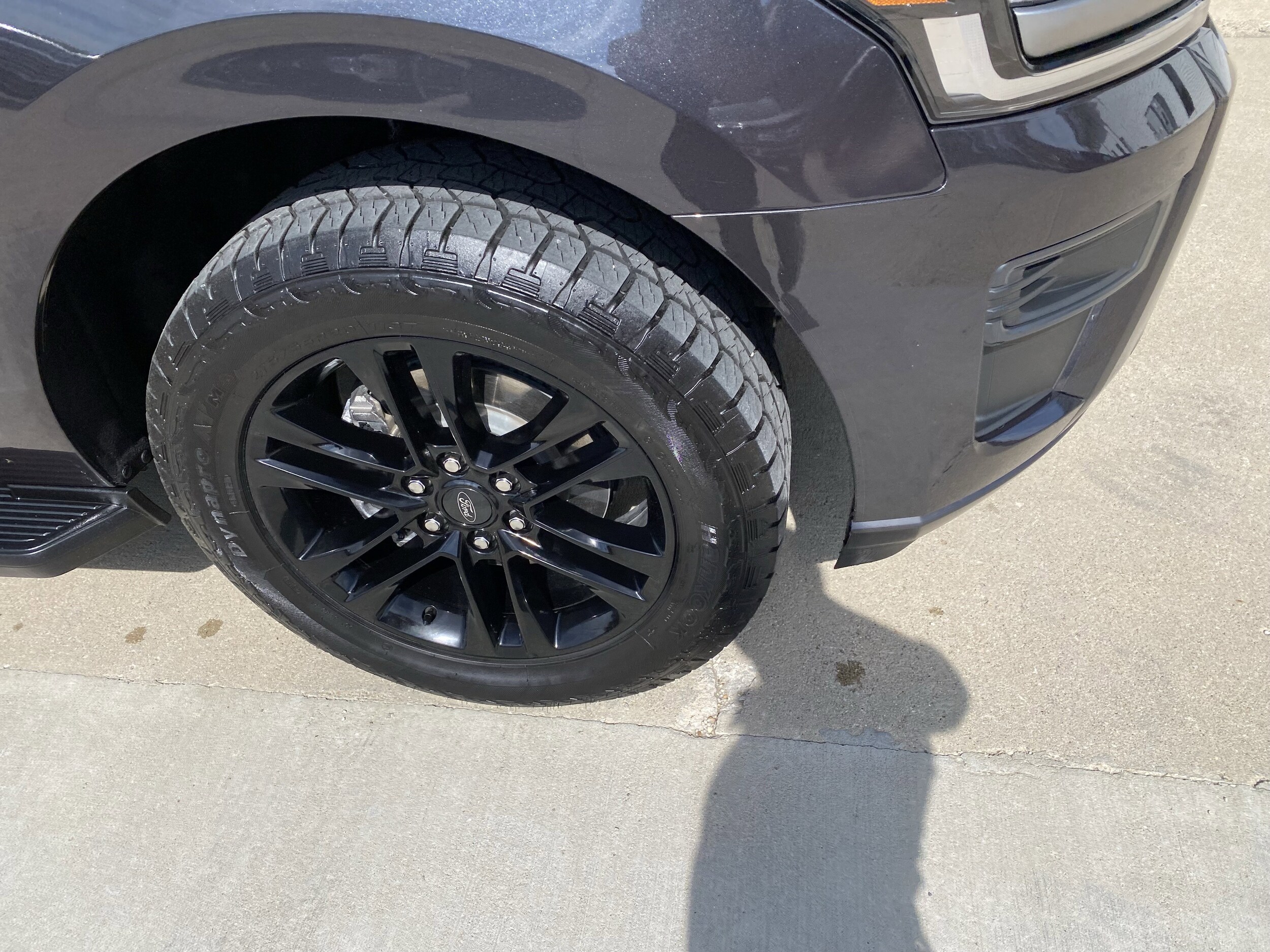 2024 Ford Expedition XLT photo 3