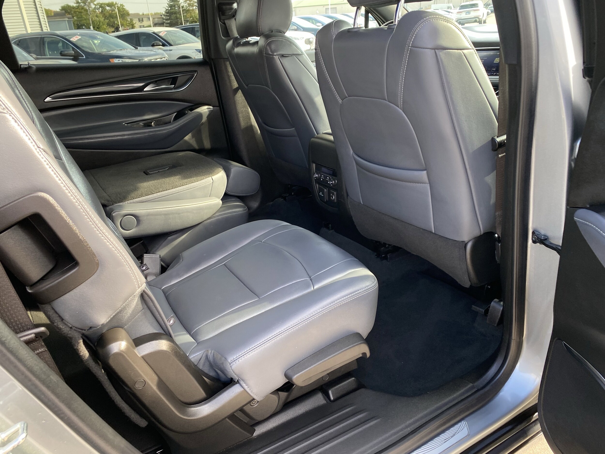 2024 Buick Enclave Premium - Photo 12