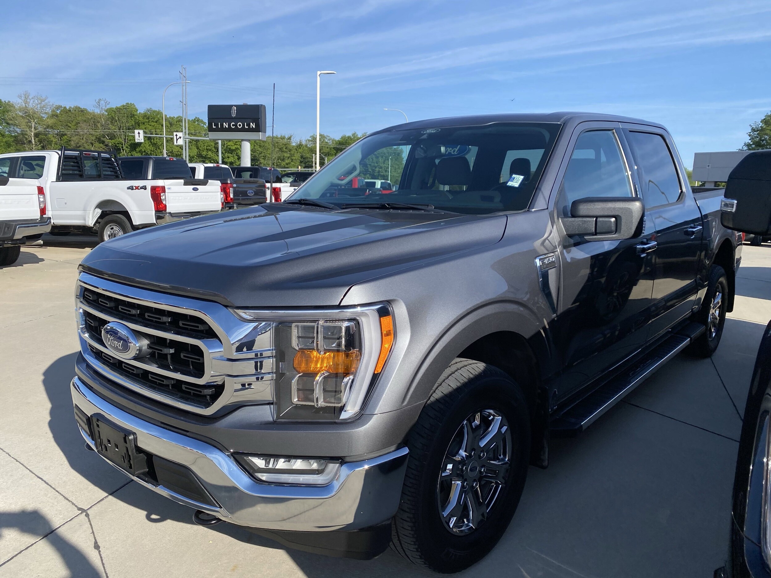 2022 Ford F-150 photo 2