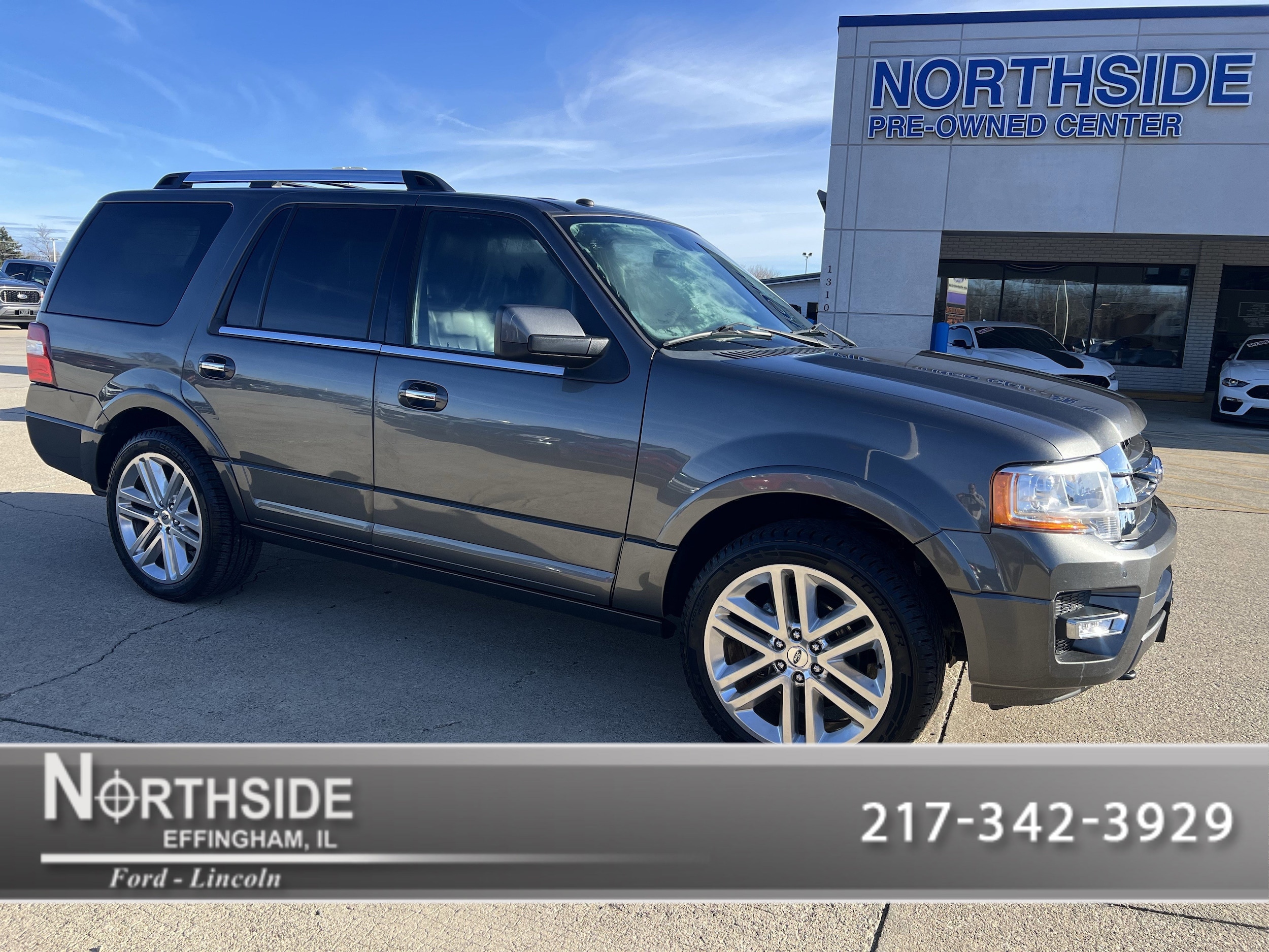 2017 Ford Expedition Limited's photo