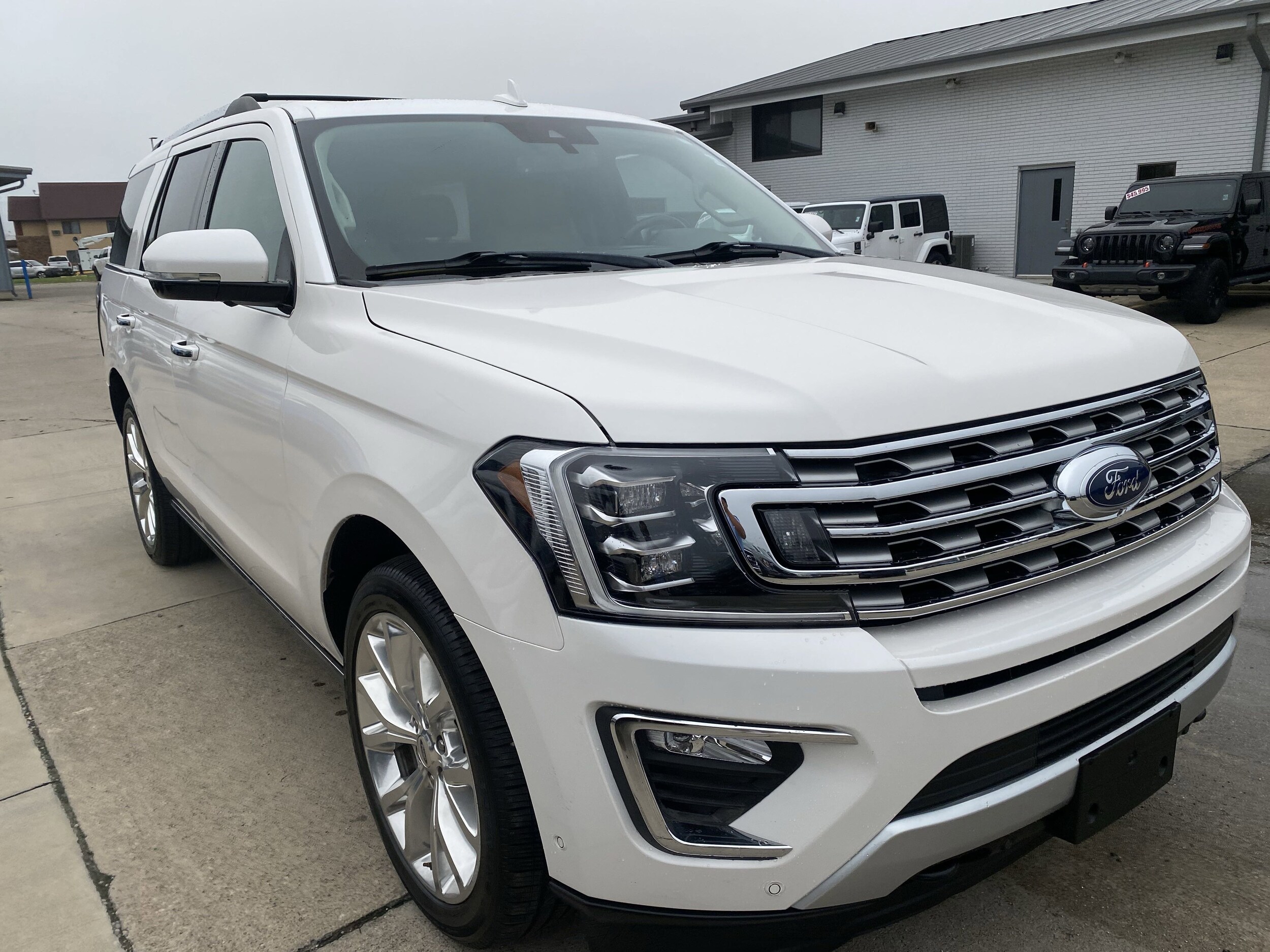 2018 Ford Expedition Limited photo 3