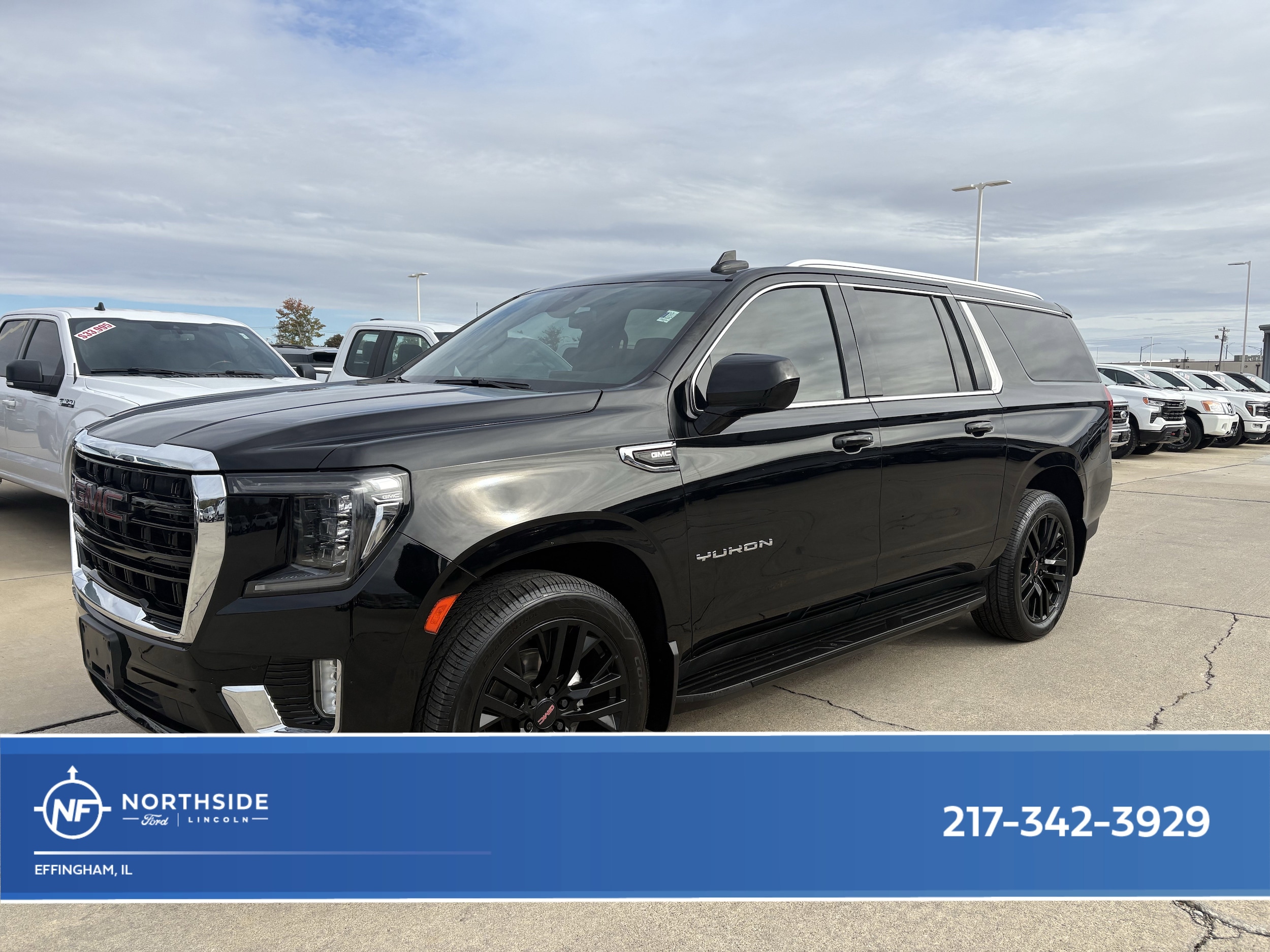 2021 GMC Yukon 4WD SLE's photo