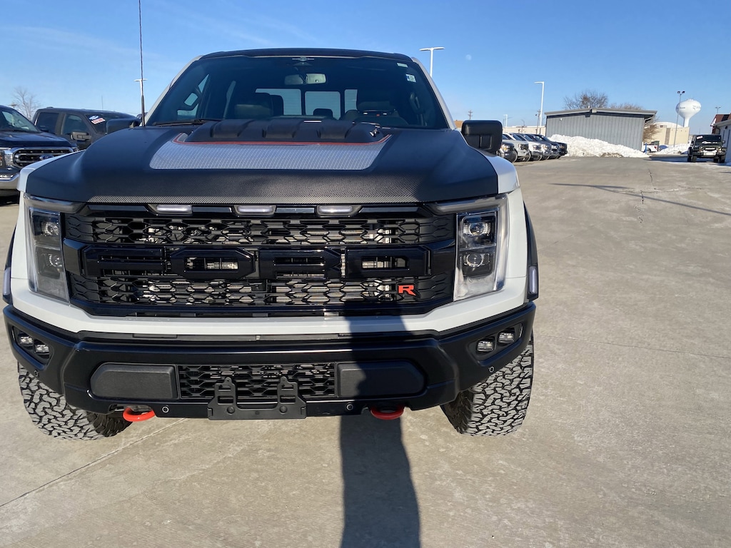2023 Ford F-150 Raptor photo 2