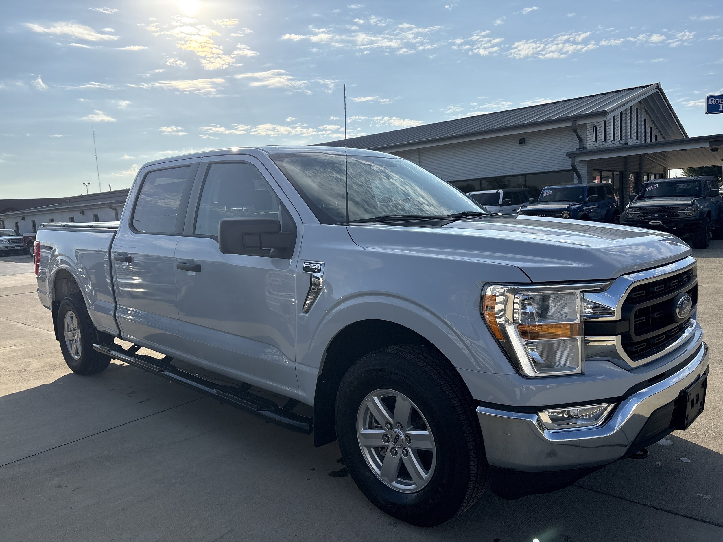 2022 Ford F-150 XLT photo 3