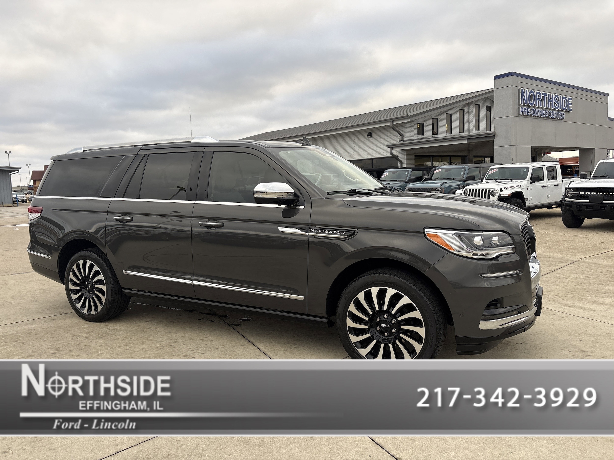 2023 Lincoln Navigator Black Label L's photo