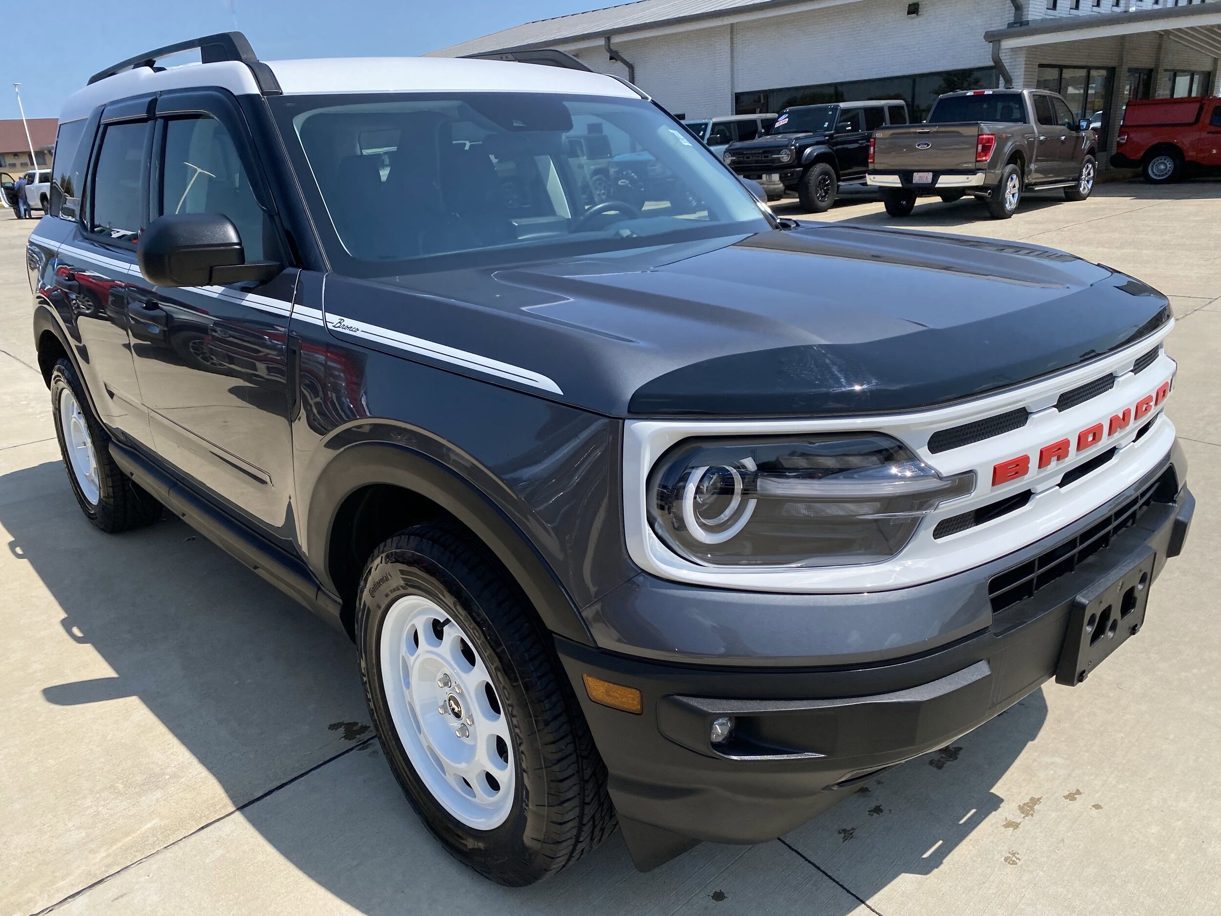 2023 Ford Bronco Sport Heritage photo 3
