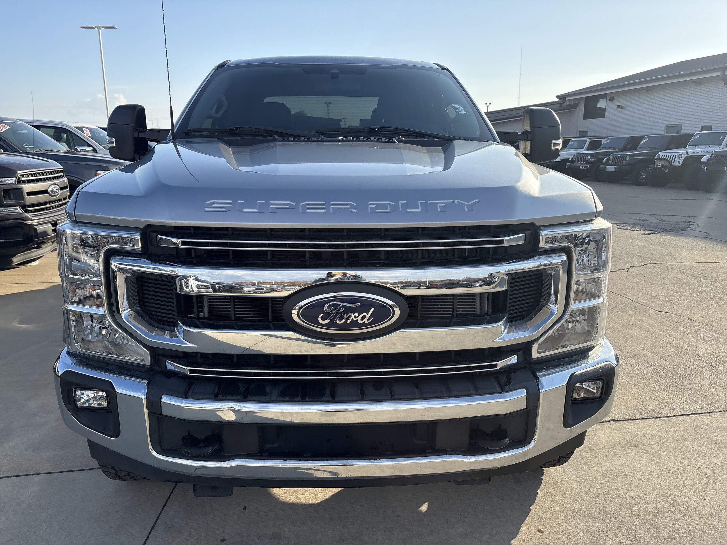 2022 Ford F-250 XLT FX4 photo 2