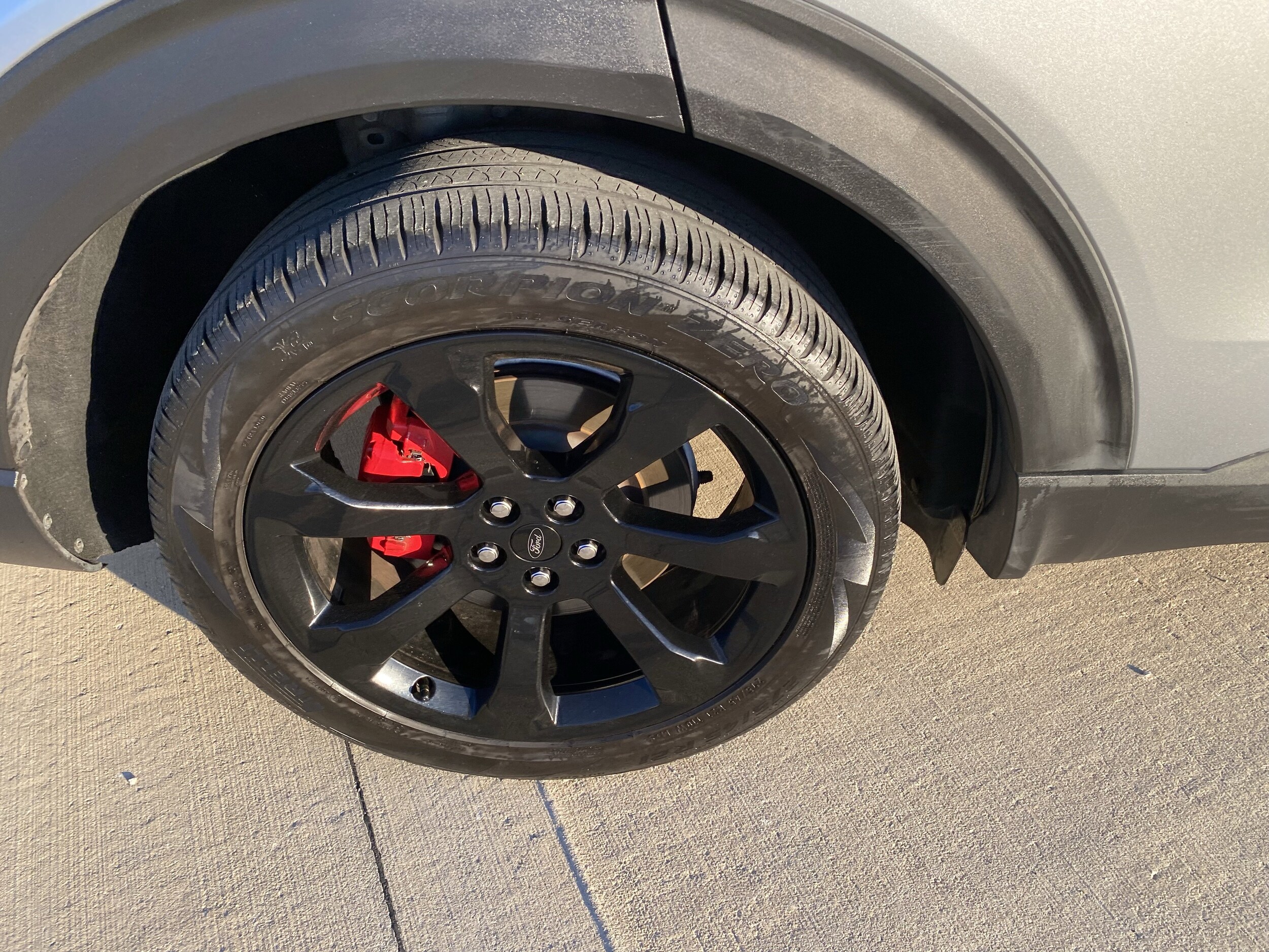 2020 Ford Explorer ST photo 2