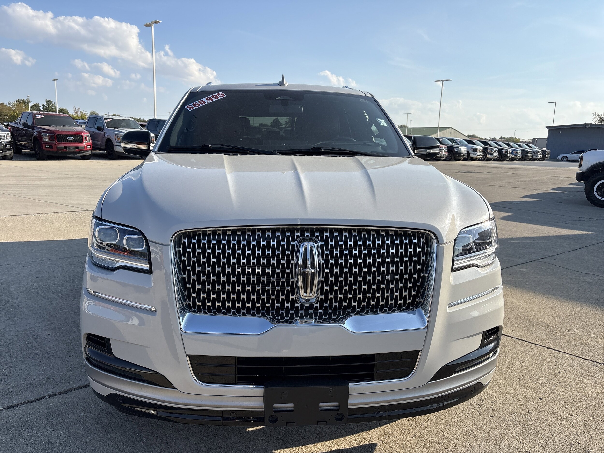 2023 Lincoln Navigator Reserve photo 2