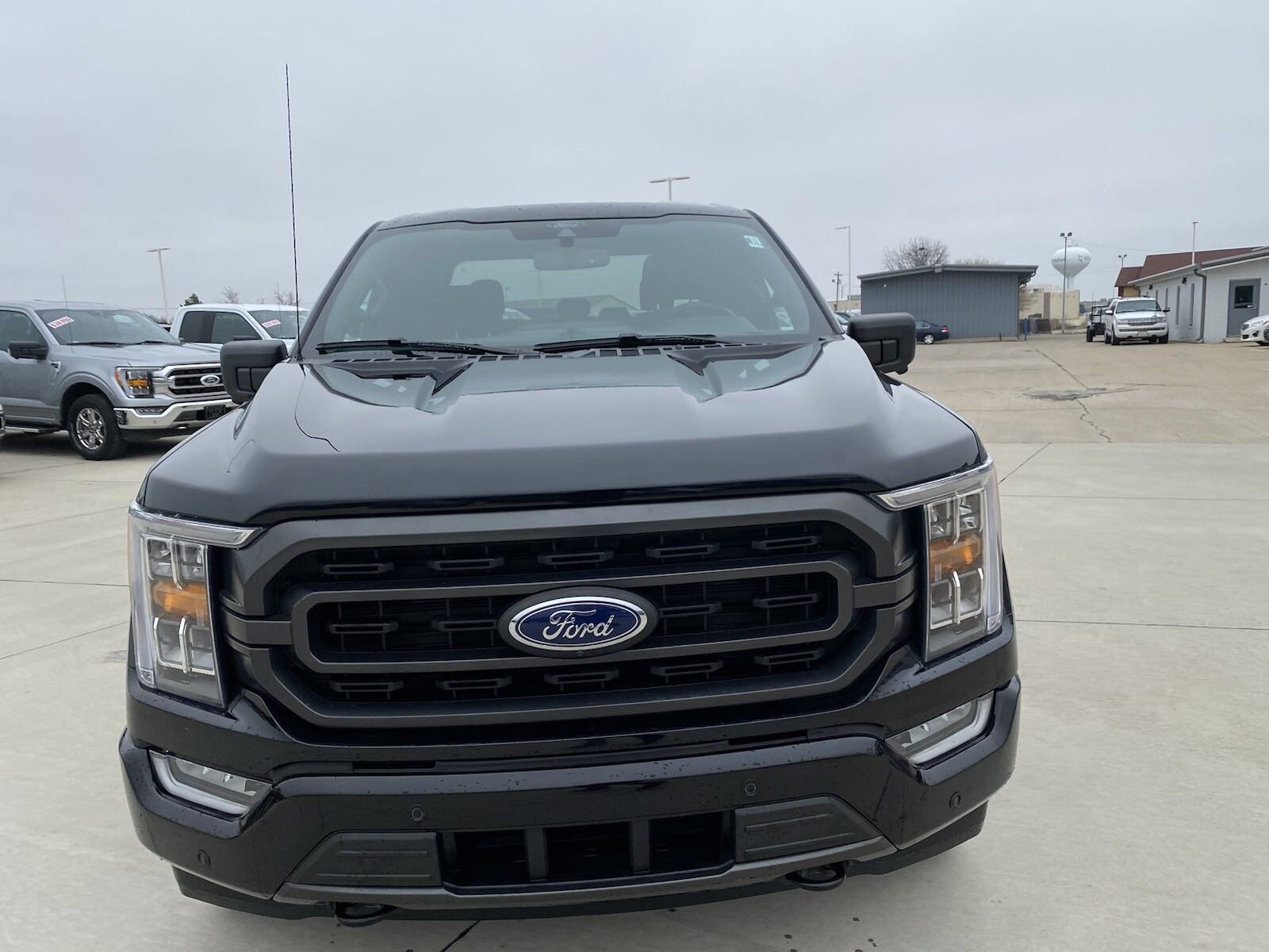 Used 2021 Ford F-150 XLT with VIN 1FTEW1EP1MFA48240 for sale in Effingham, IL