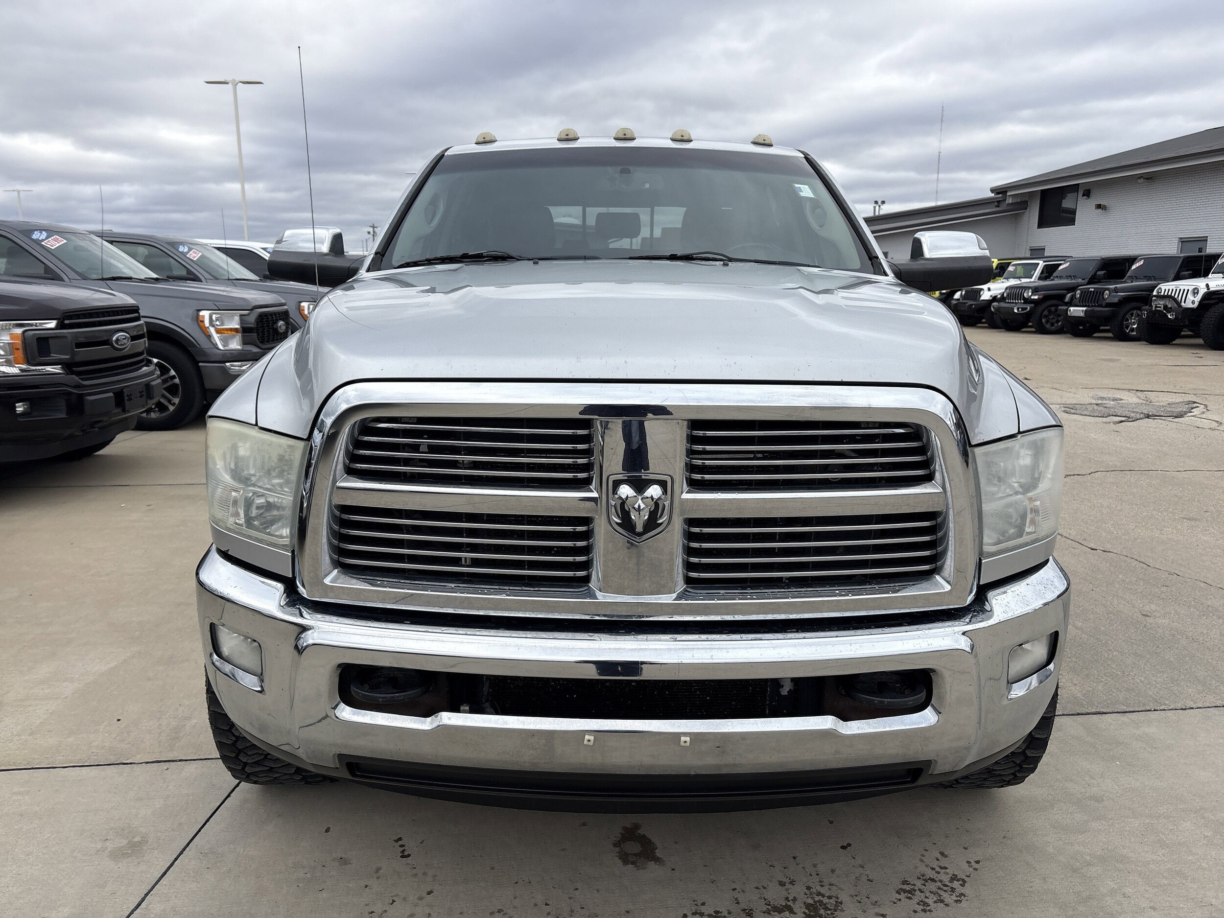 2011 Ram 3500 Laramie photo 2