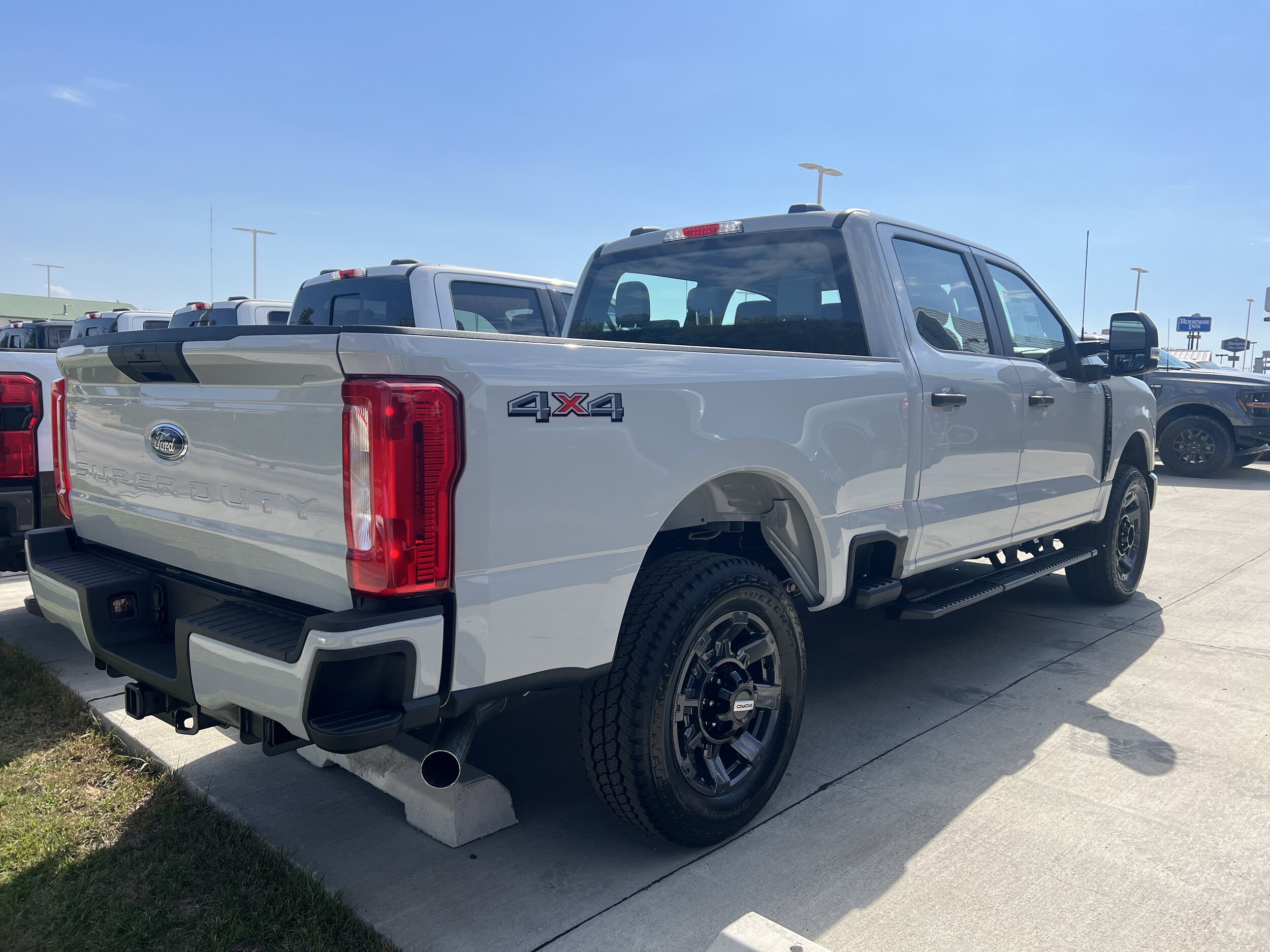 2026 Ford F-250 XL photo 3