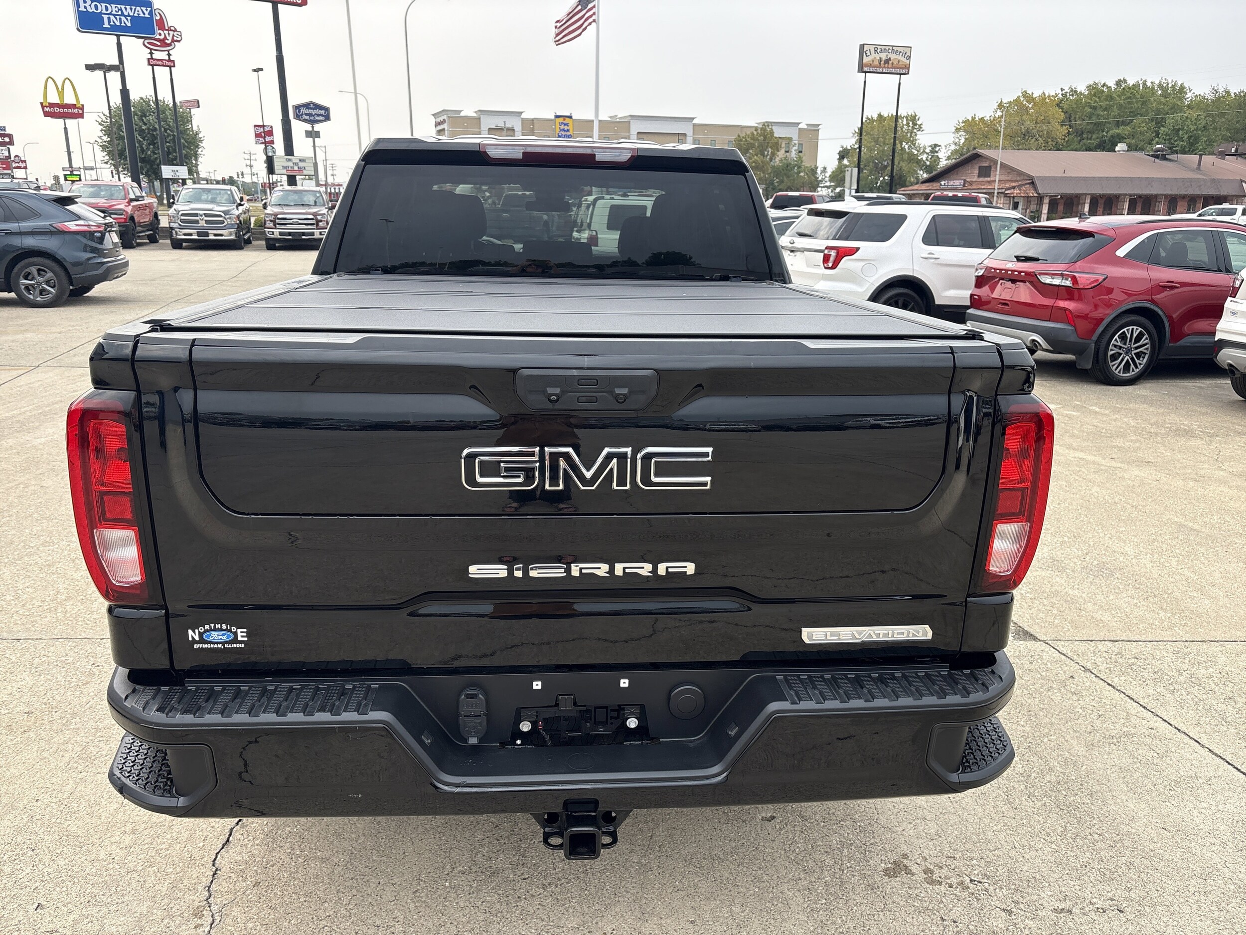 2022 Gmc Sierra 1500 Elevation photo 2