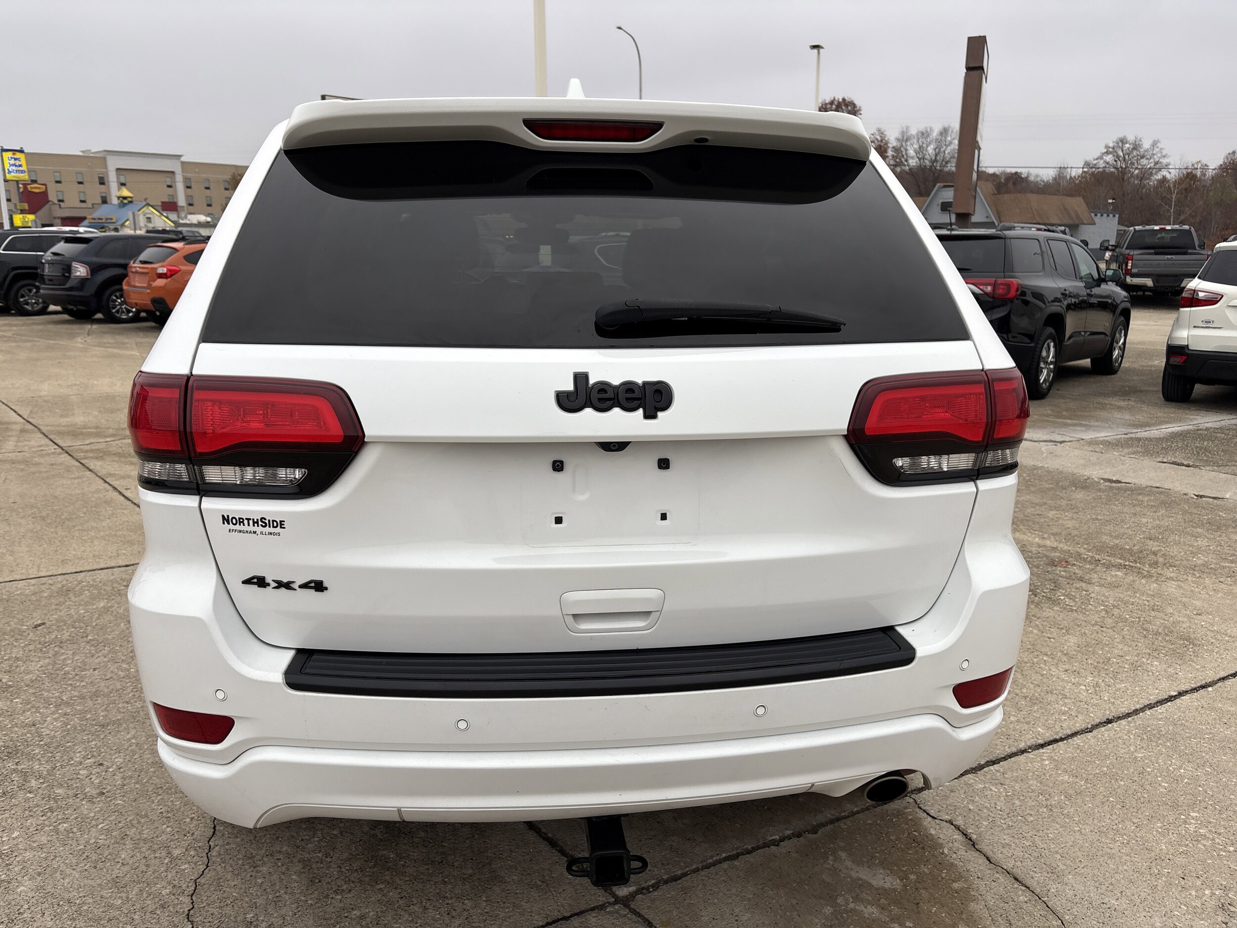 2019 Jeep Grand Cherokee Altitude photo 4