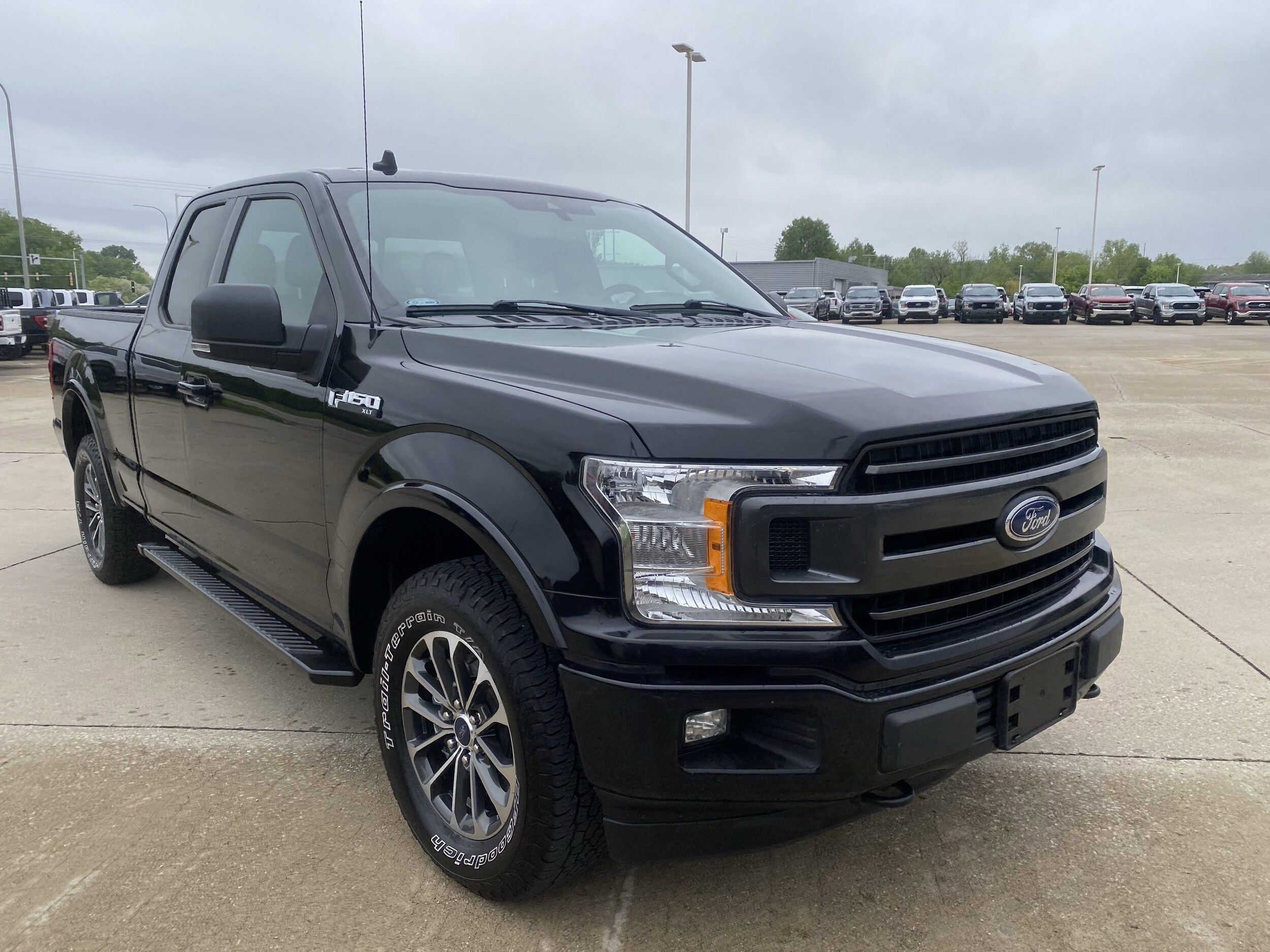 2019 Ford F-150 XLT FX4 photo 3