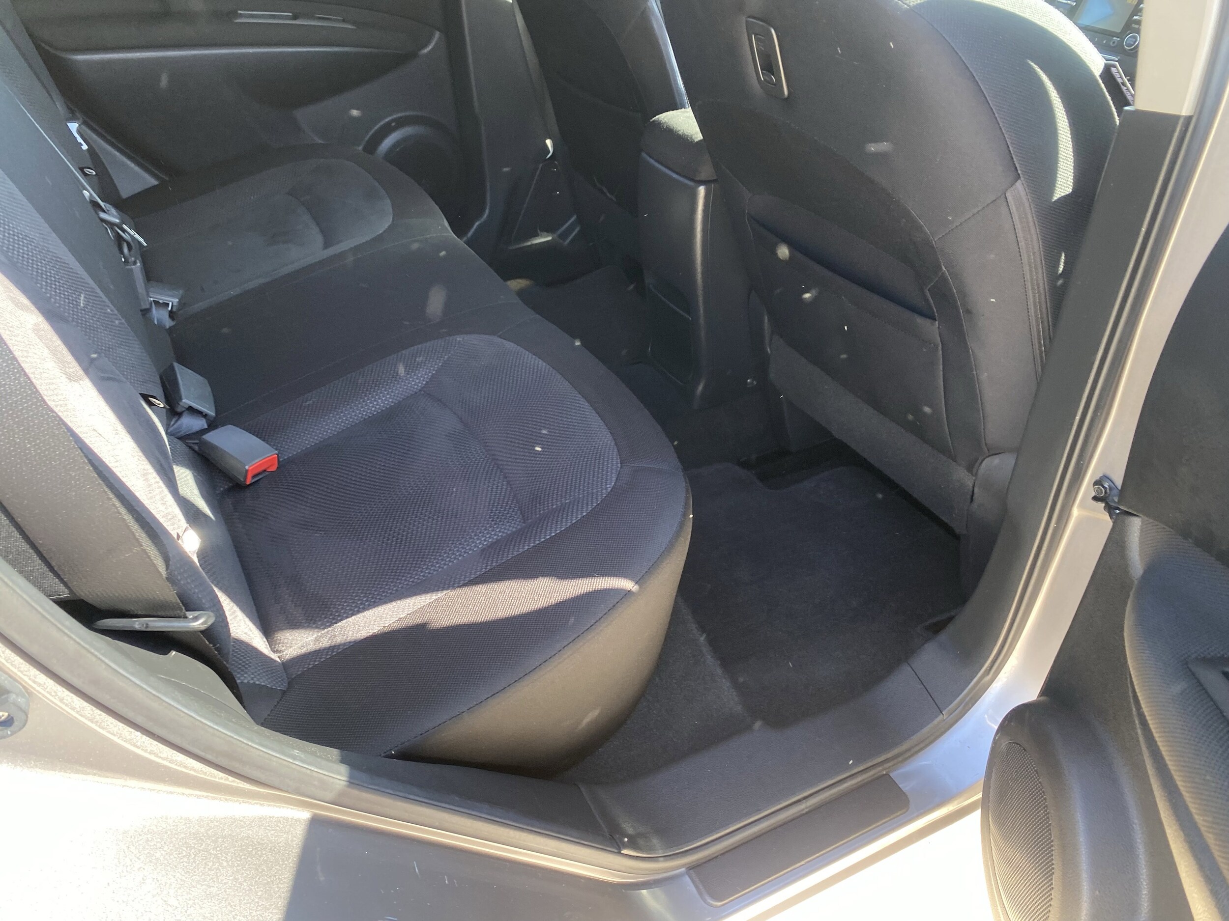 2013 Nissan Rogue S photo 2