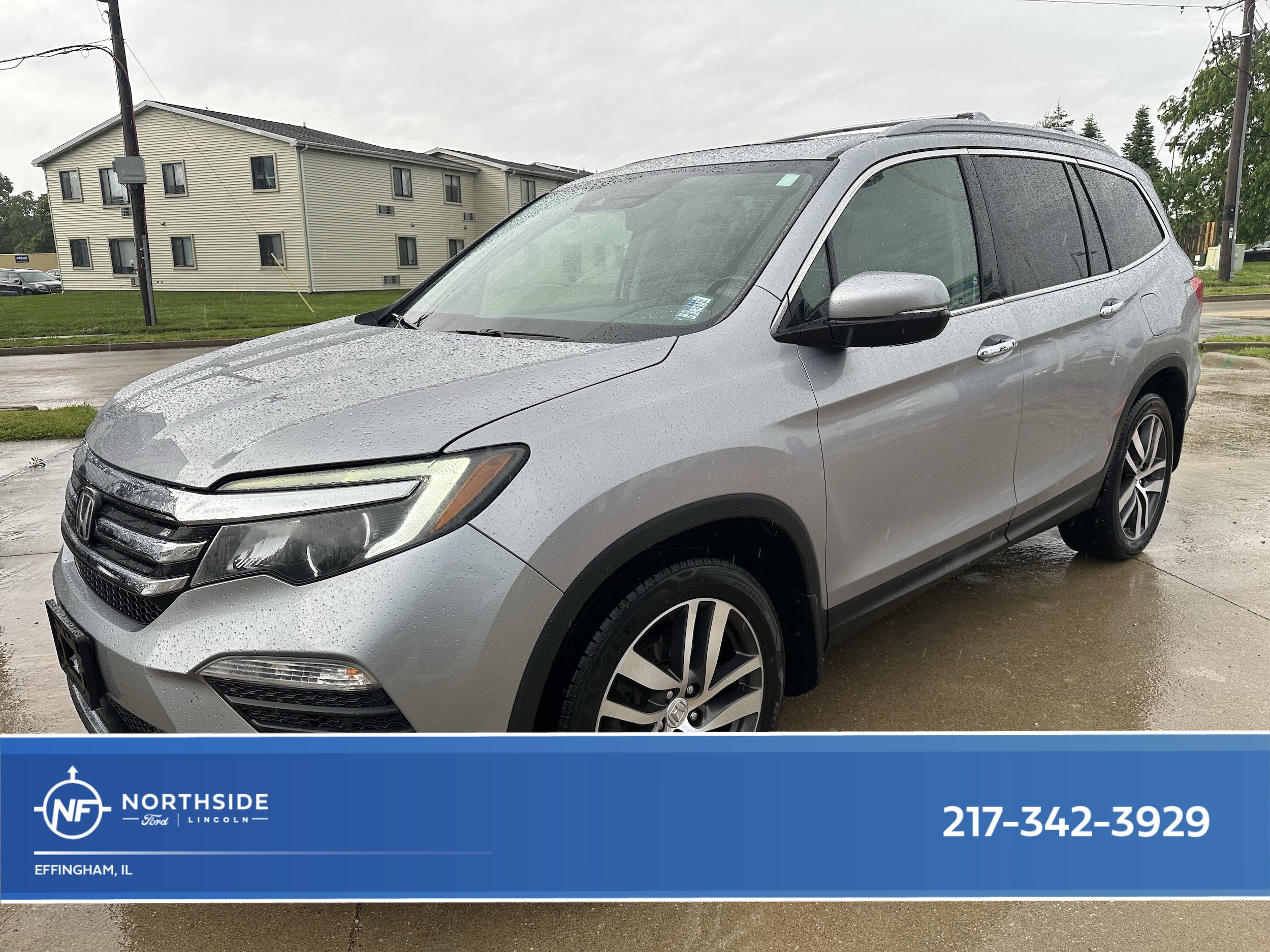 2017 Honda Pilot 4WD Touring's photo