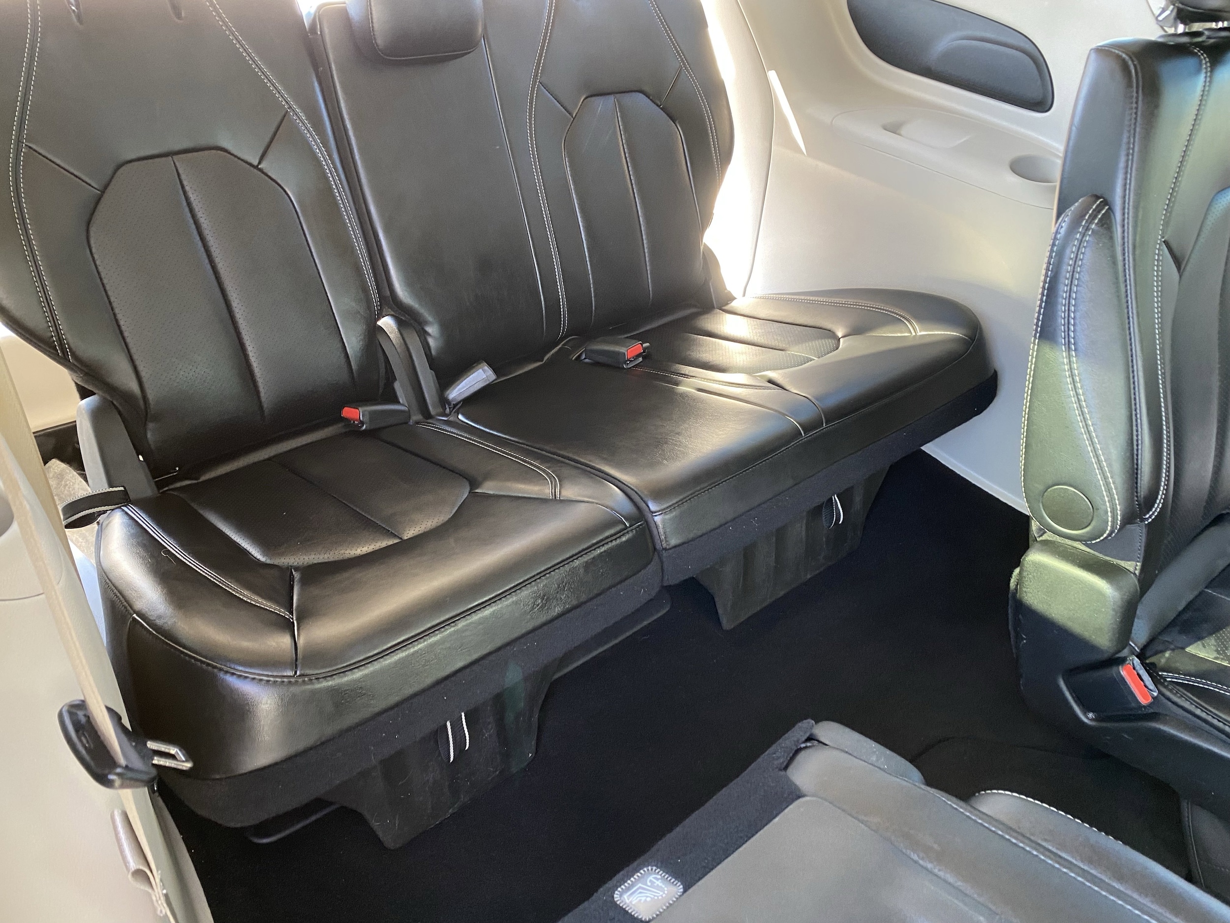 2024 Chrysler Pacifica Touring L - Photo 14