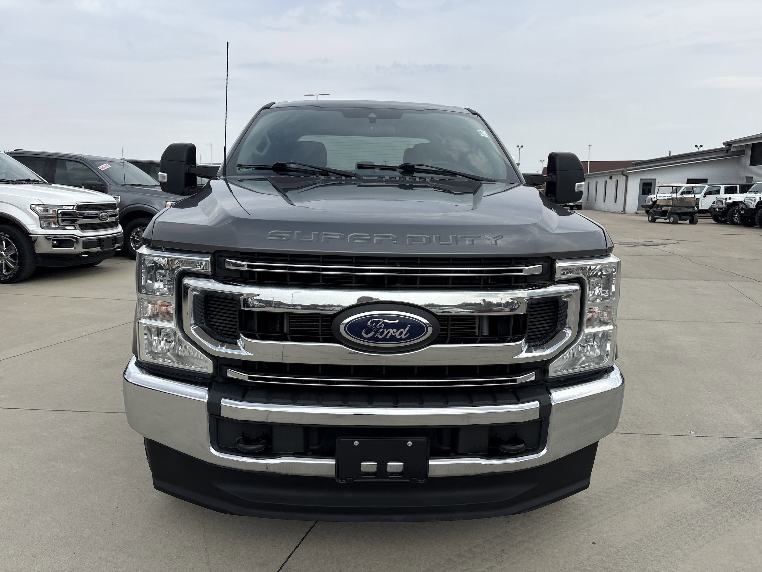 2022 Ford F-250 XL photo 3