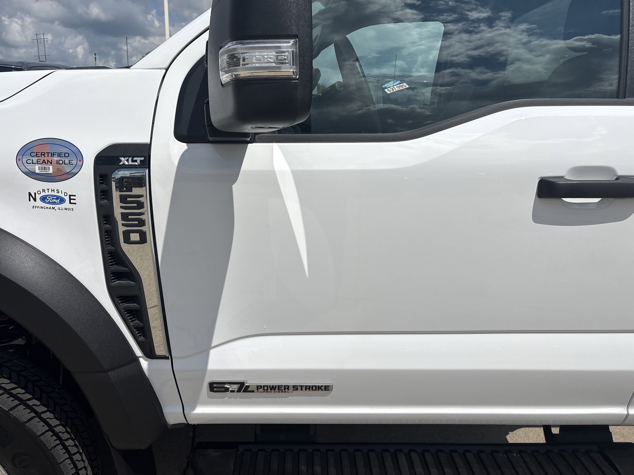 2024 Ford F-550 photo 4