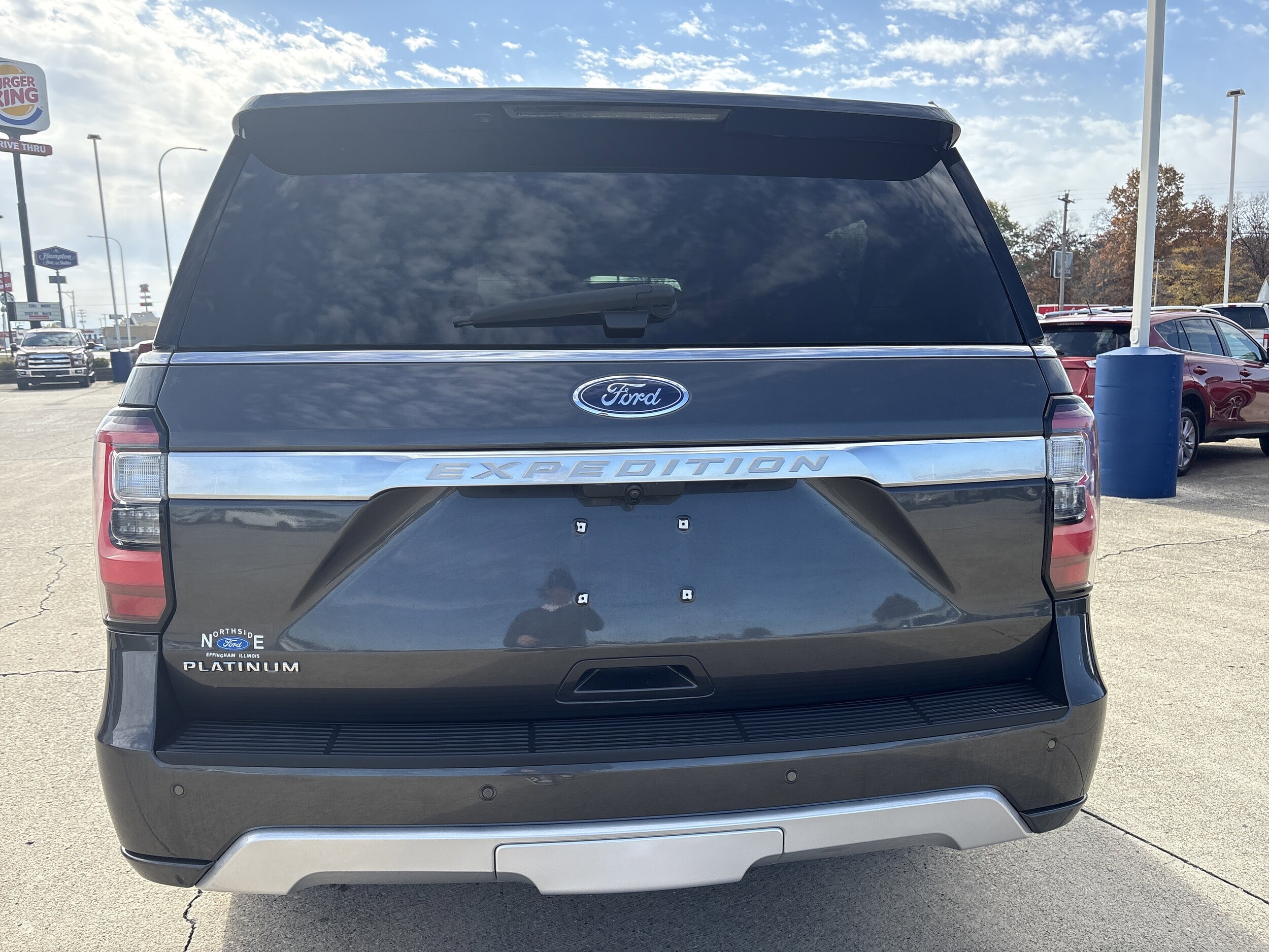 2021 Ford Expedition MAX Platinum photo 4