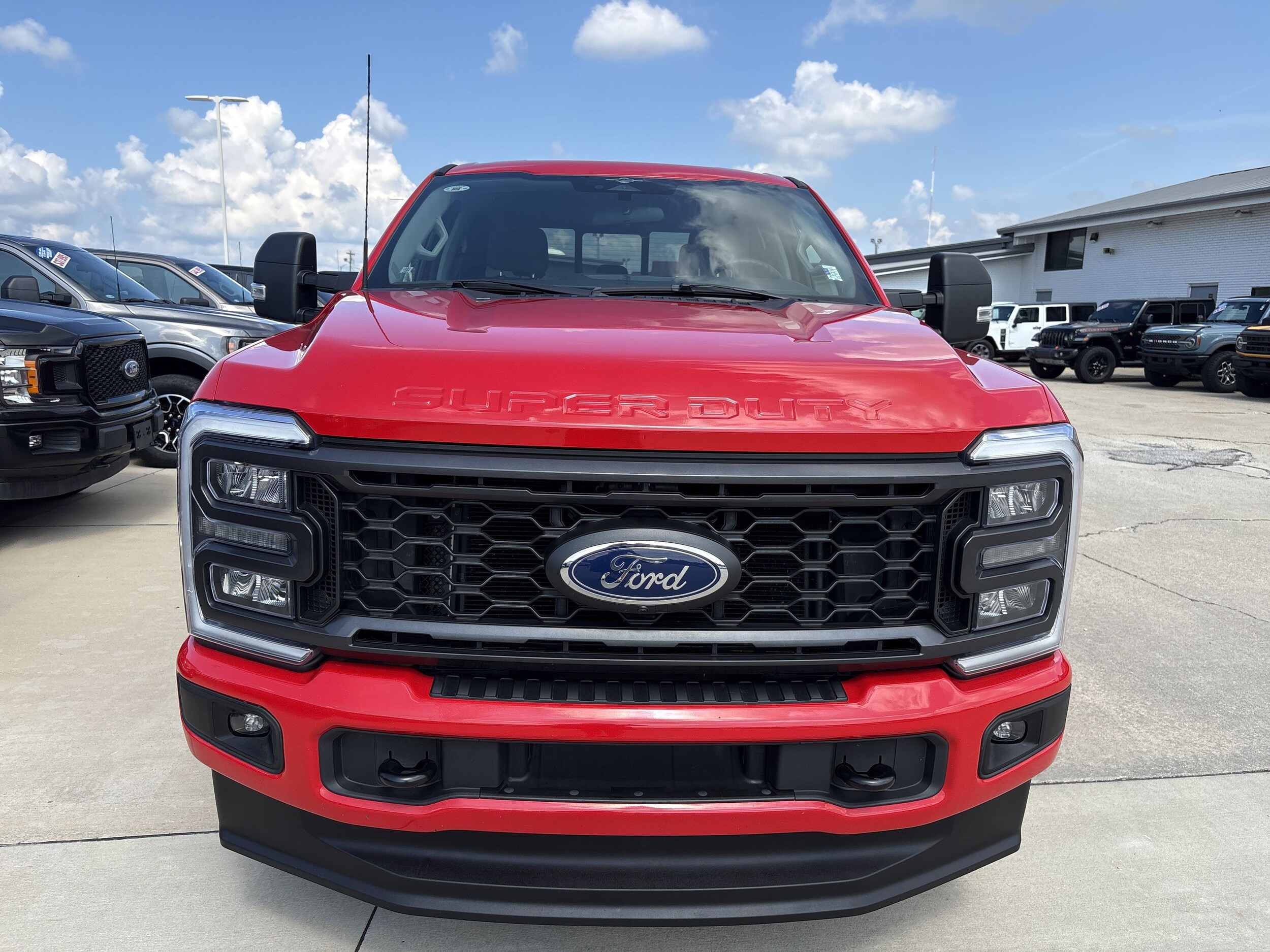 2023 Ford F-250 XL photo 2