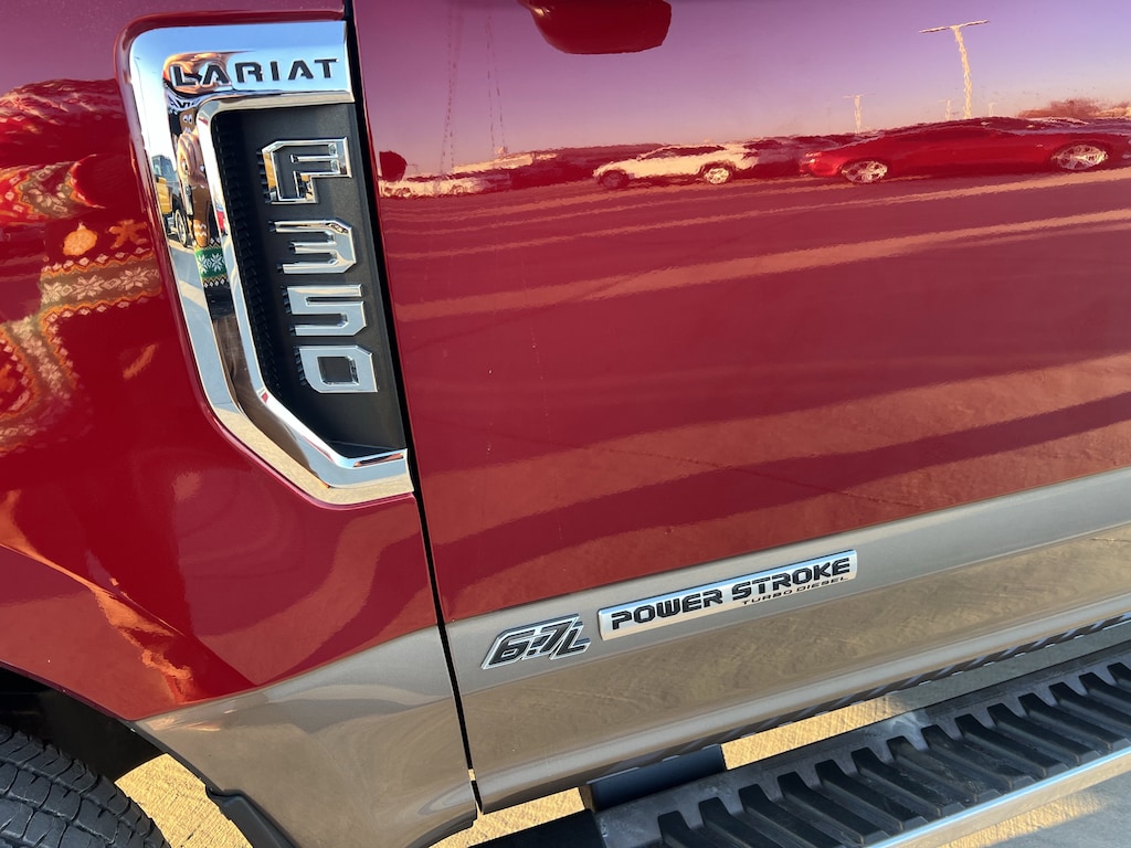 Used 2019 Ford F-350 Lariat Truck Crew Cab