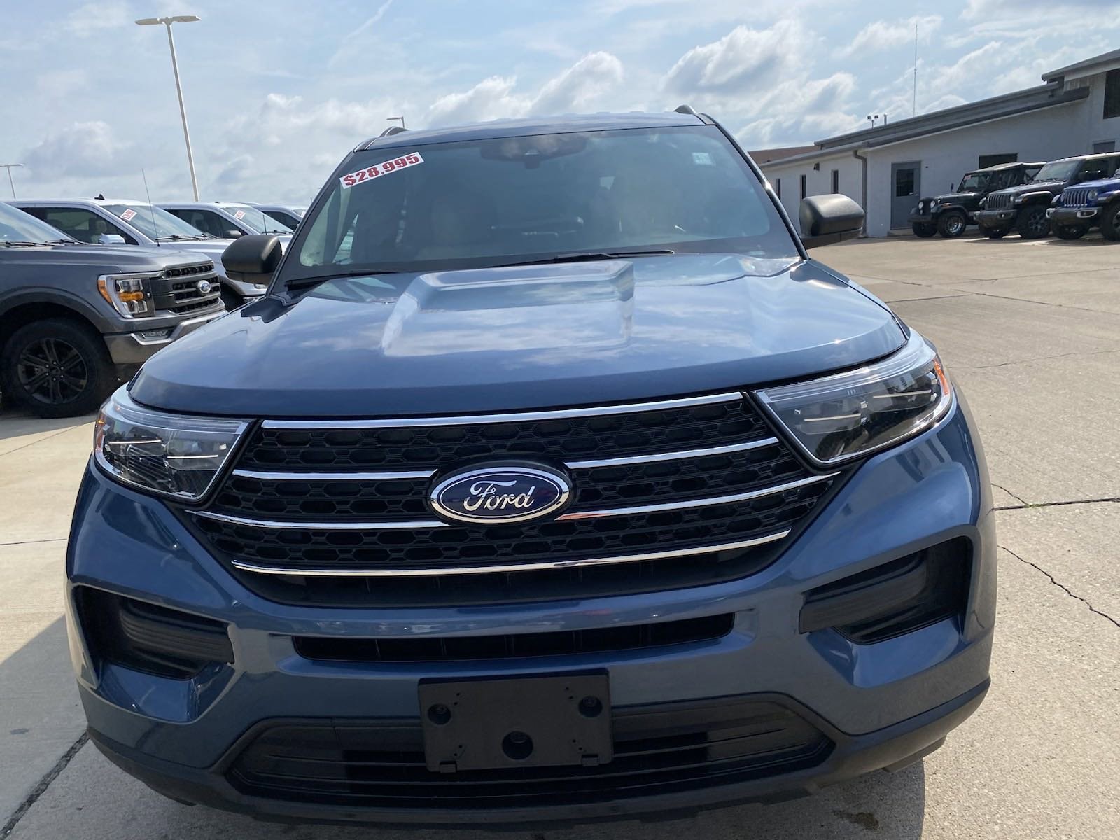 Used 2020 Ford Explorer XLT with VIN 1FMSK8DH0LGB64583 for sale in Effingham, IL