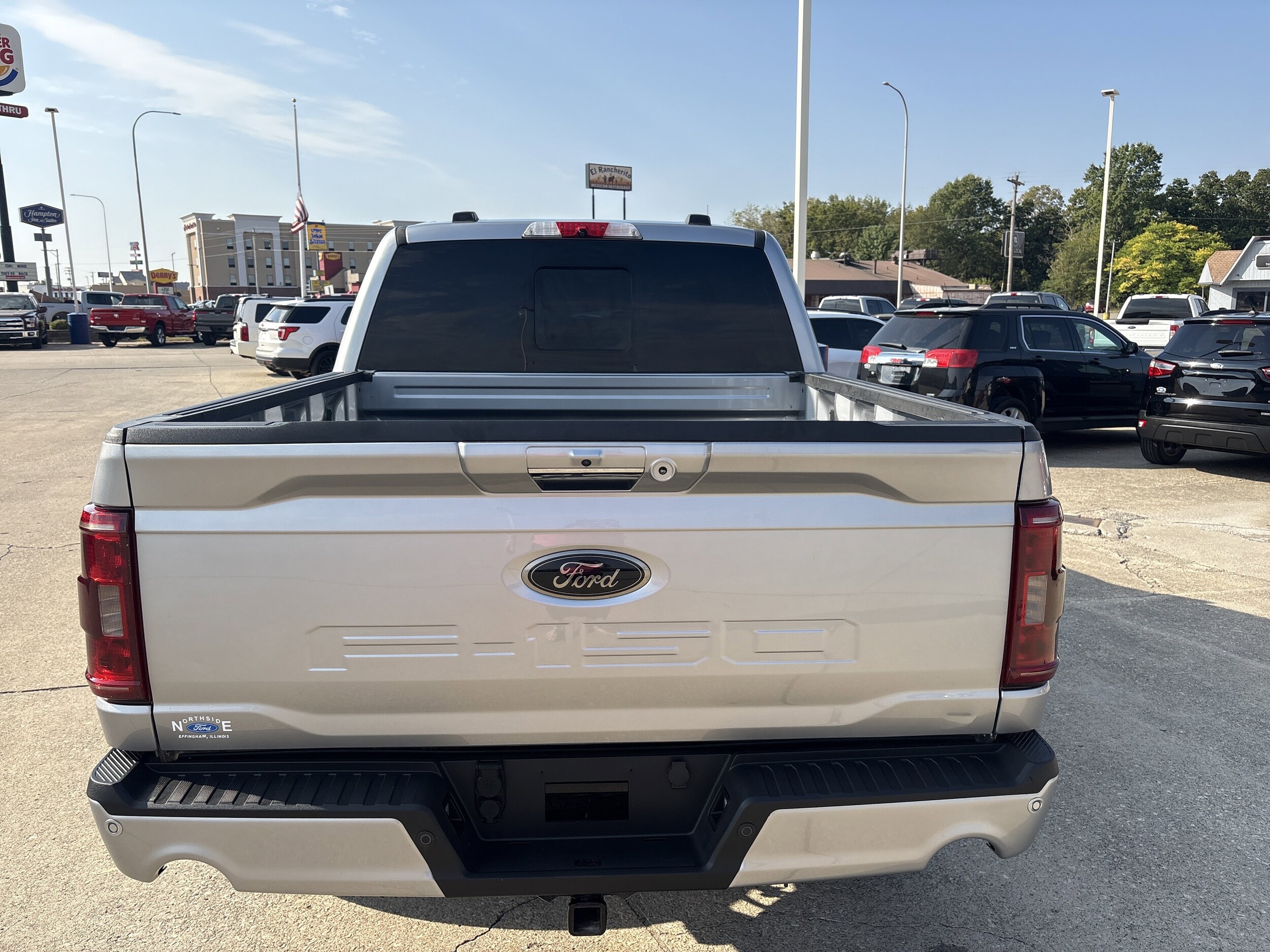 2021 Ford F-150 XLT FX4 photo 4