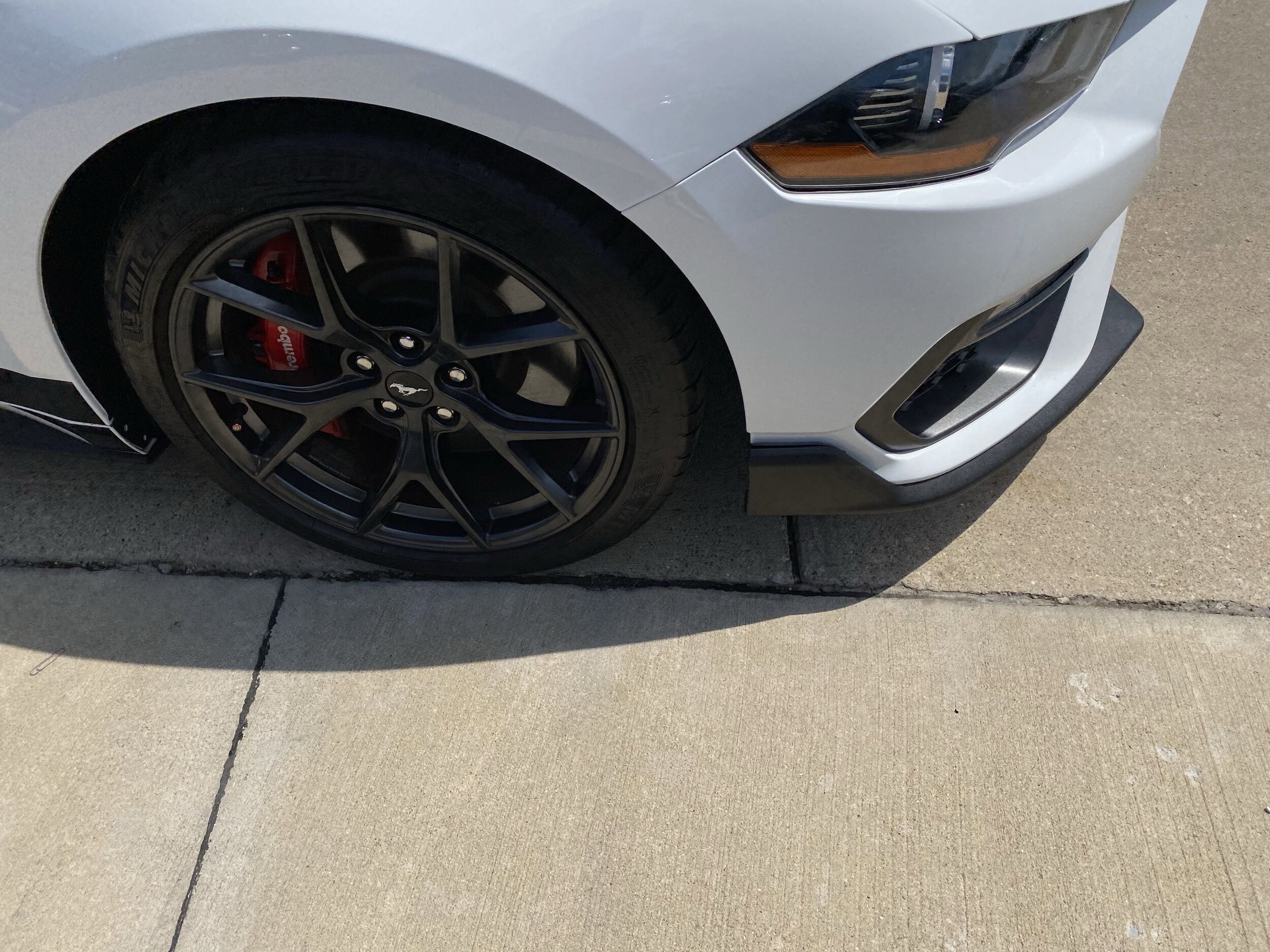 2021 Ford Mustang Mach 1 photo 4