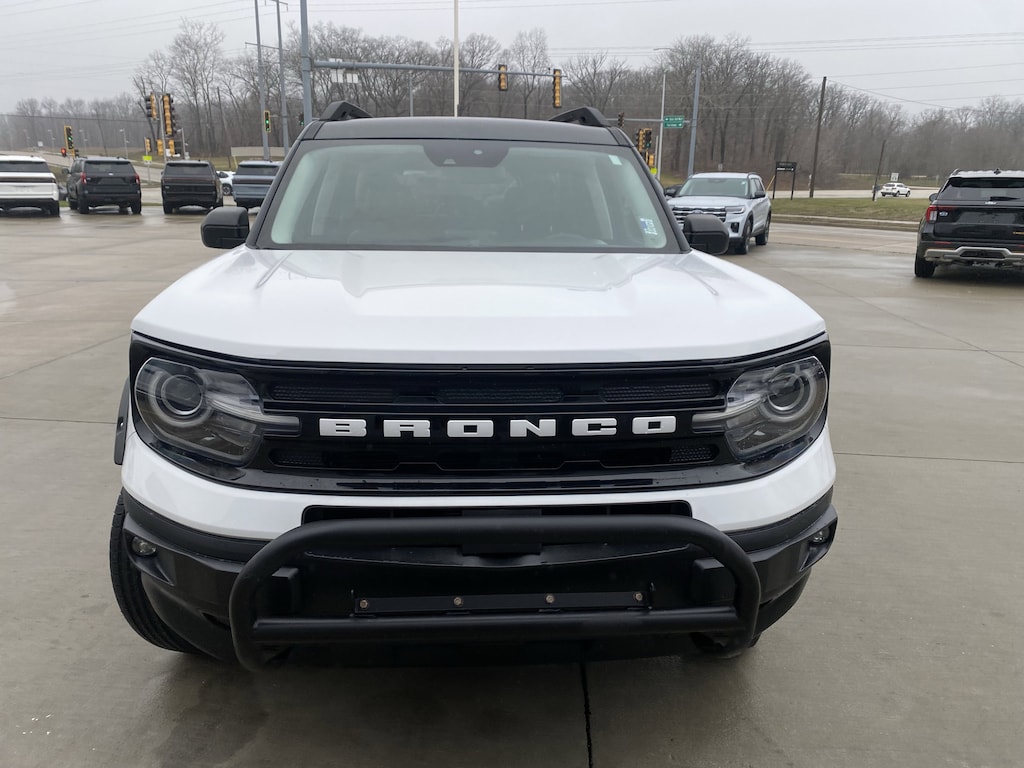 2022 Ford Bronco Sport Outer Banks photo 2