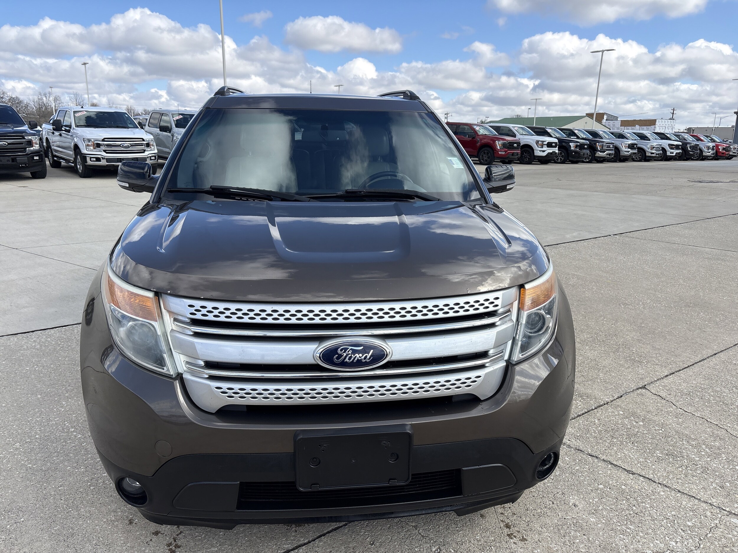 Used 2015 Ford Explorer XLT with VIN 1FM5K7D83FGB11016 for sale in Effingham, IL