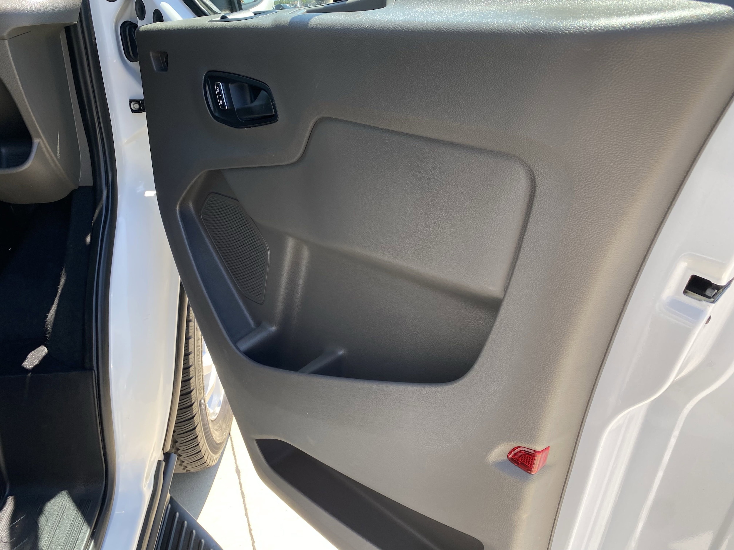 2023 Ford Transit Passenger Van XLT - Photo 16