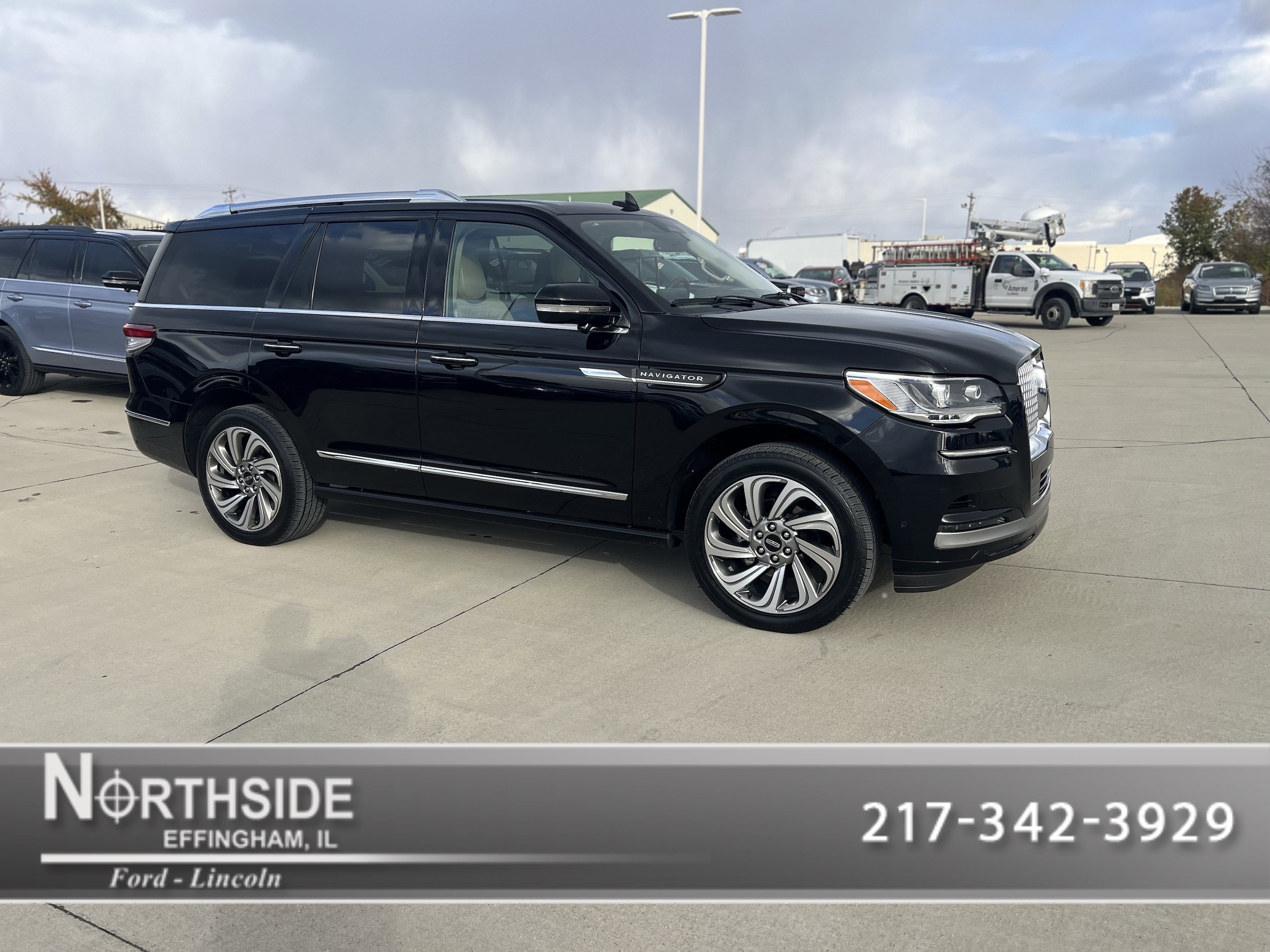 2023 Lincoln Navigator Reserve's photo