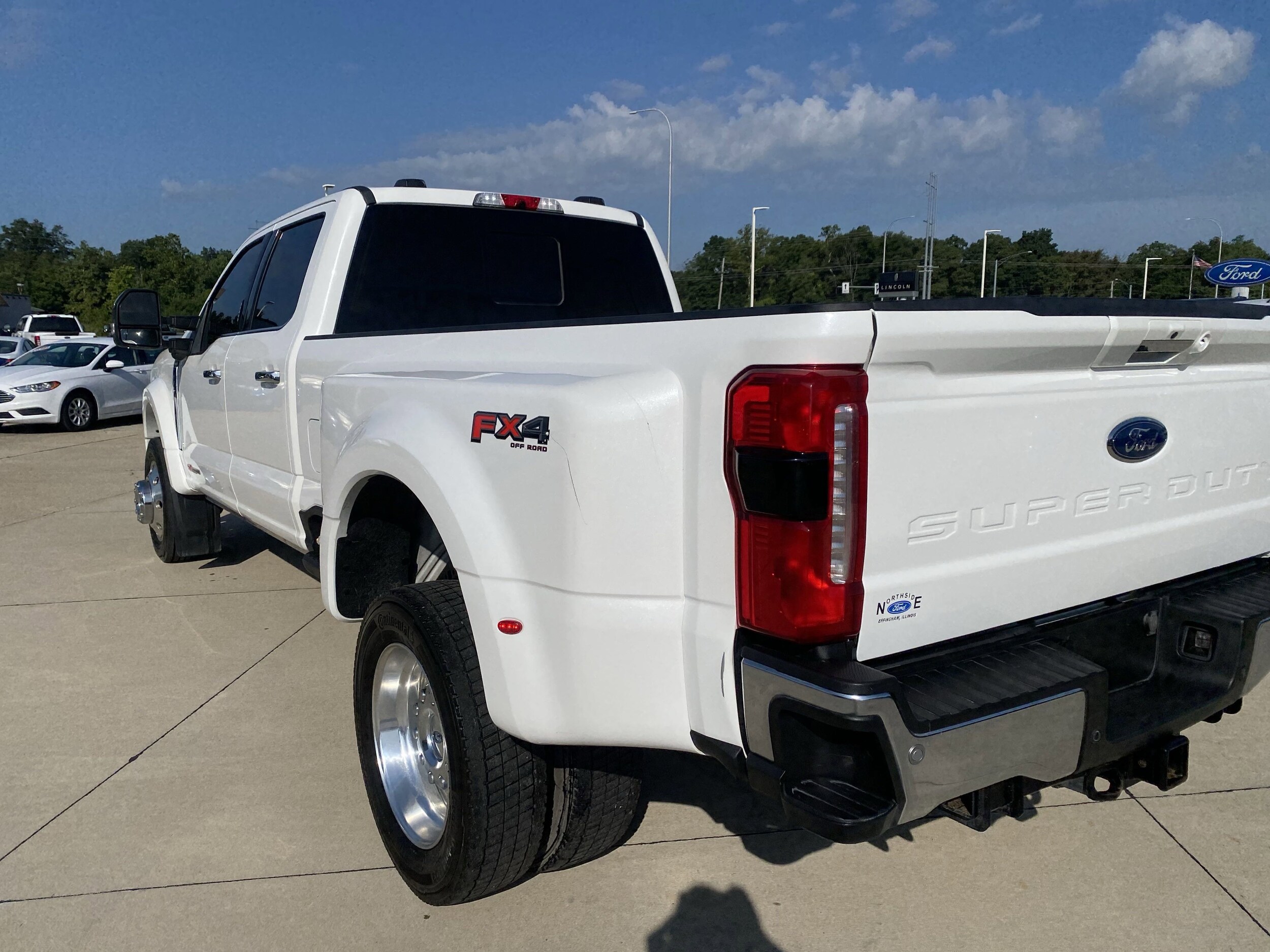 2023 Ford F-450 photo 4
