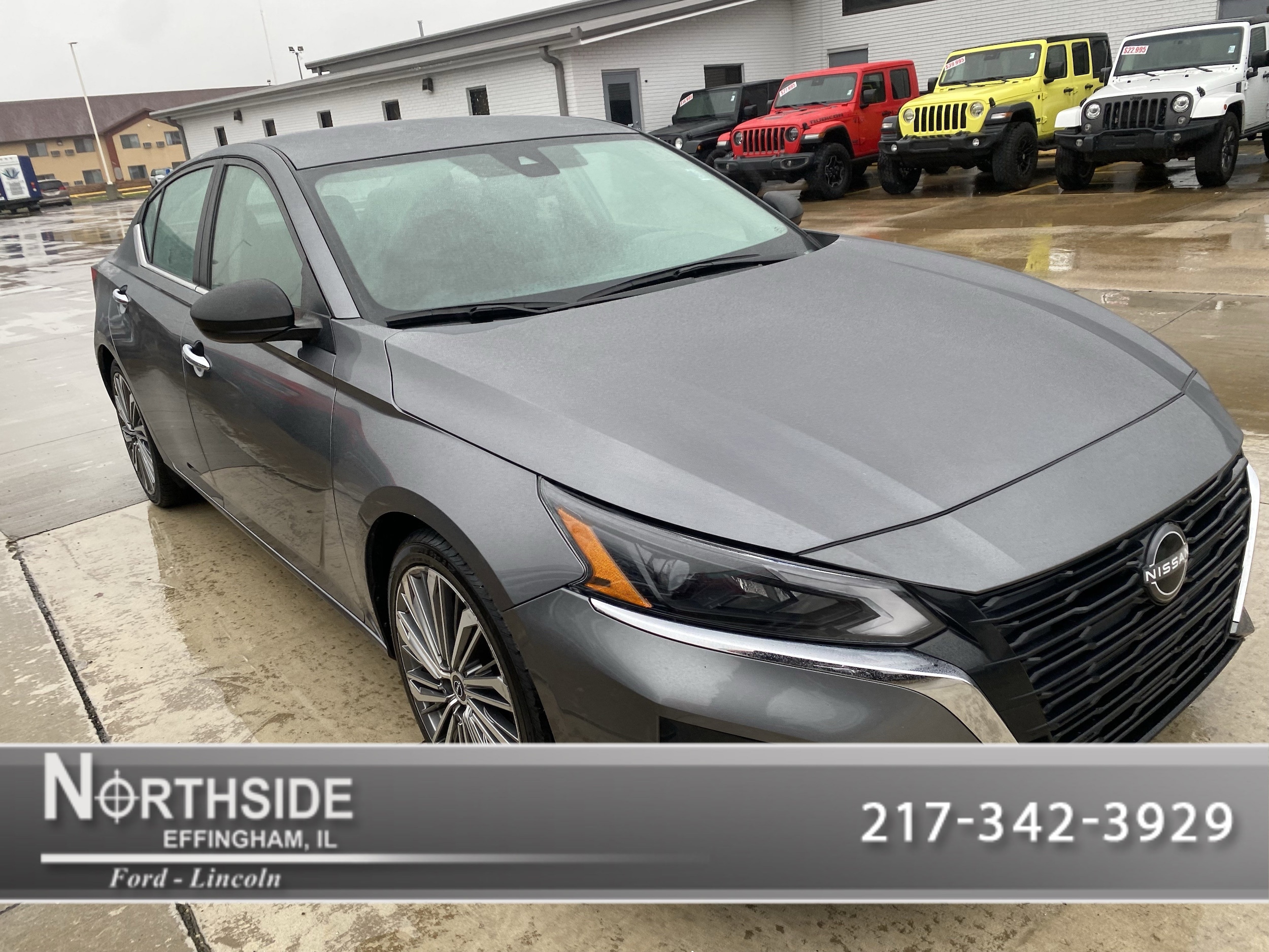 2024 Nissan Altima SV's photo