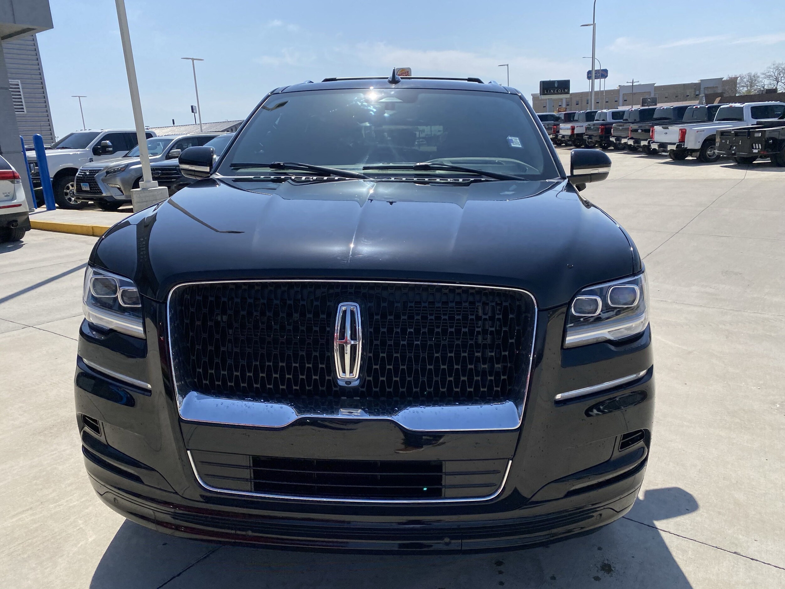 2023 Lincoln Navigator Reserve photo 4