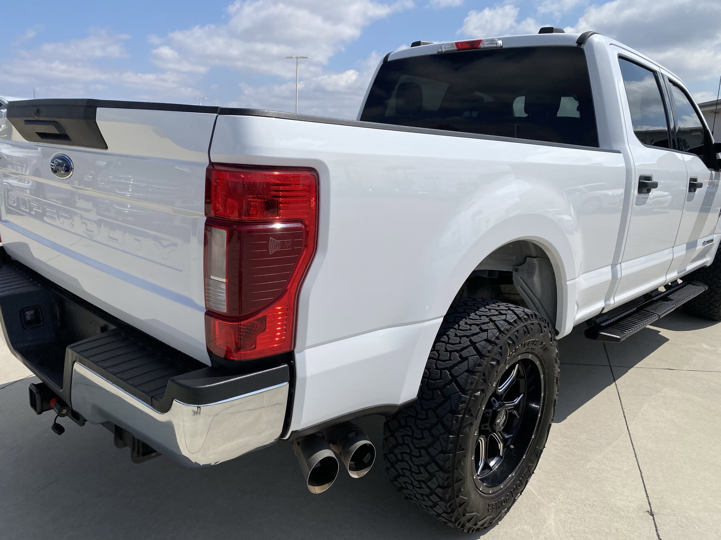 2022 Ford F-250 XLT photo 4