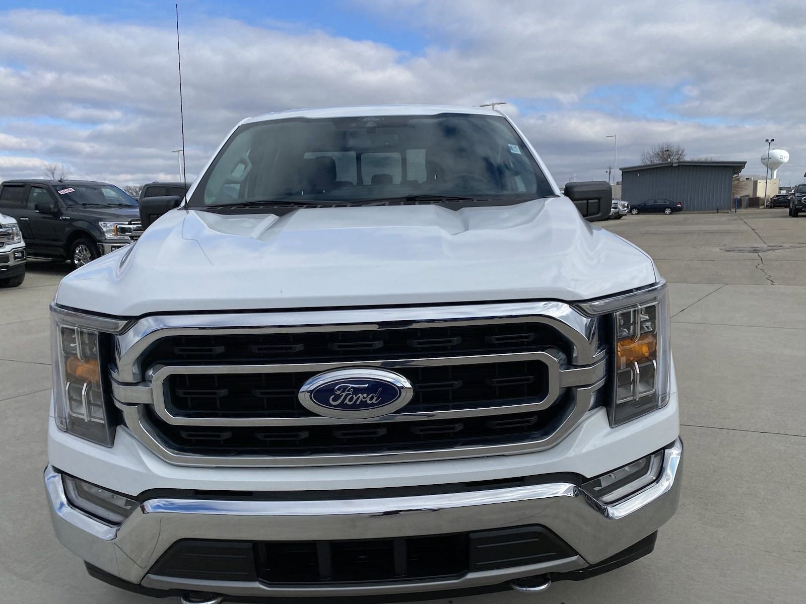 Used 2021 Ford F-150 XLT with VIN 1FTFW1E85MFA05307 for sale in Effingham, IL