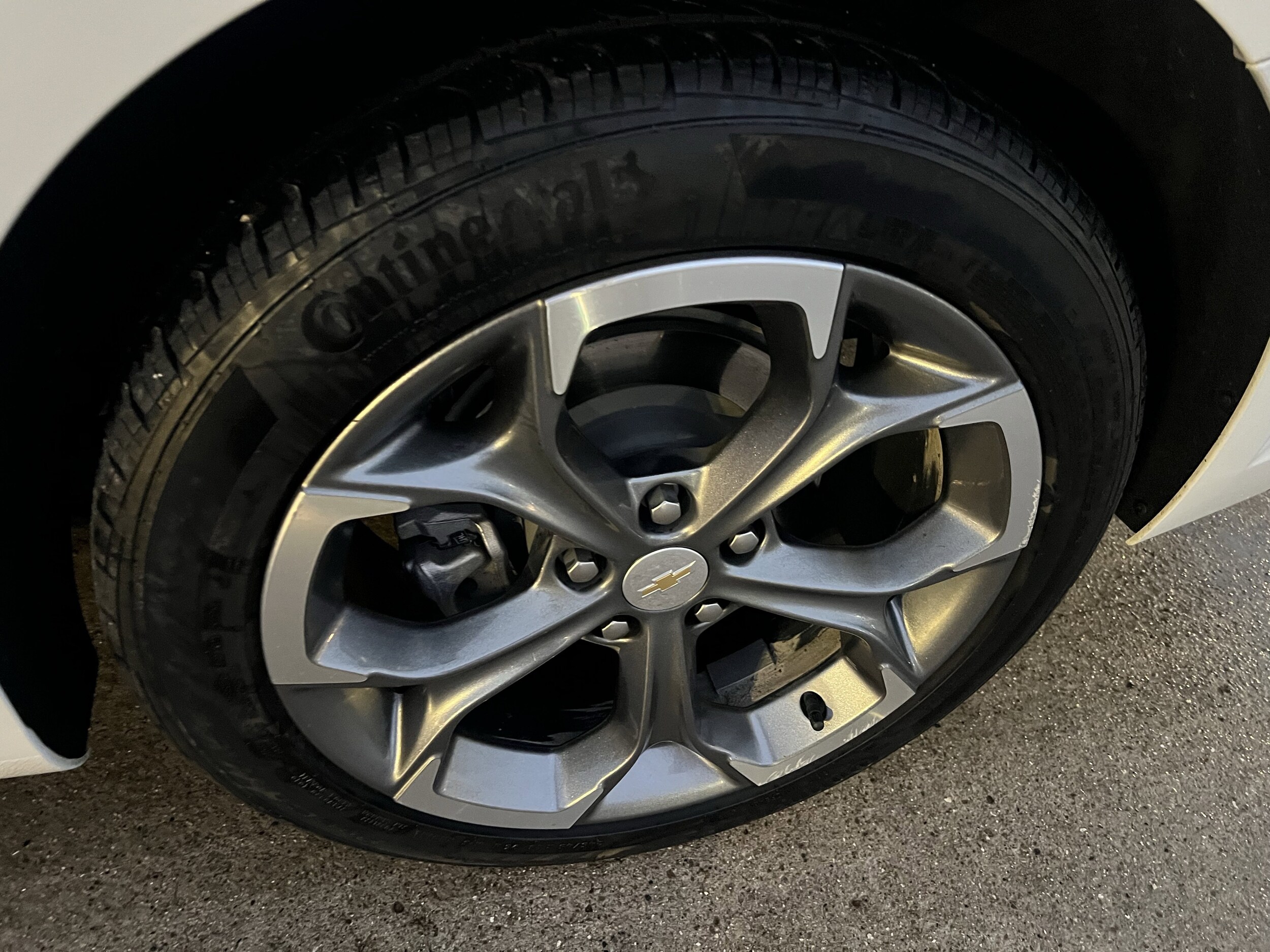 2024 Chevrolet Malibu 1LT photo 3