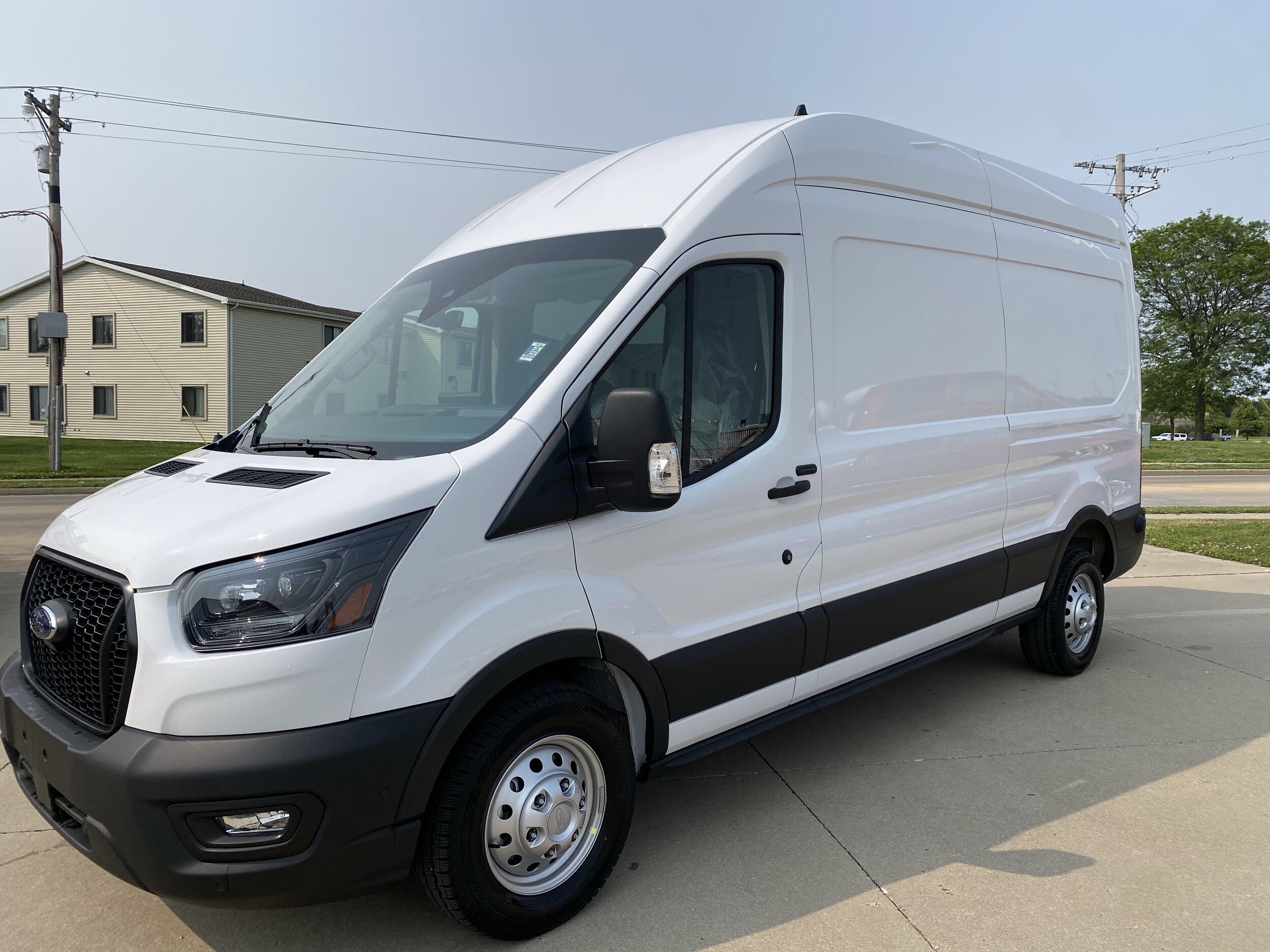 Used 2024 Ford Transit Van Base with VIN 1FTBW2XG9RKA43548 for sale in Effingham, IL