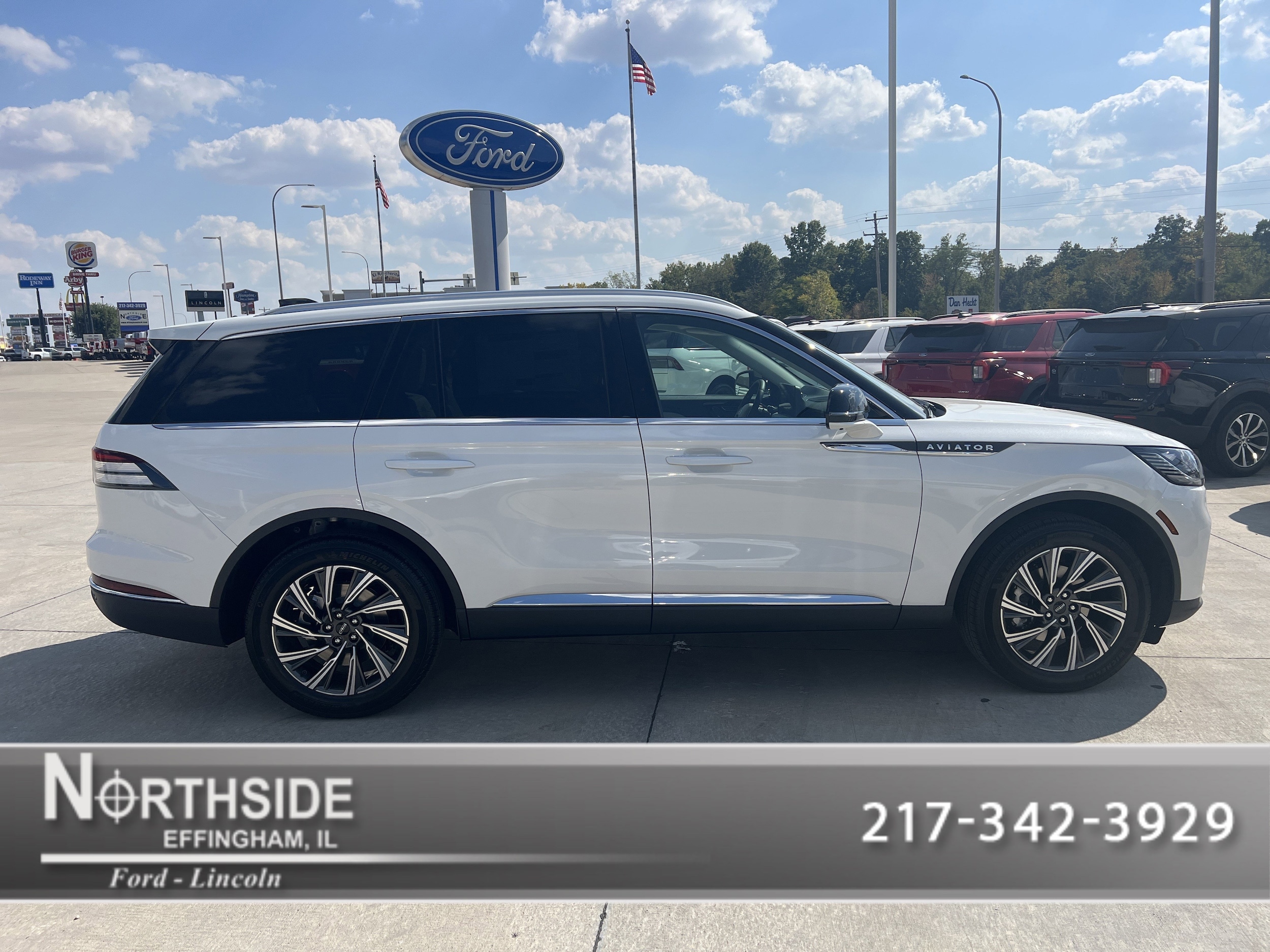 2025 Lincoln Aviator Premiere's photo