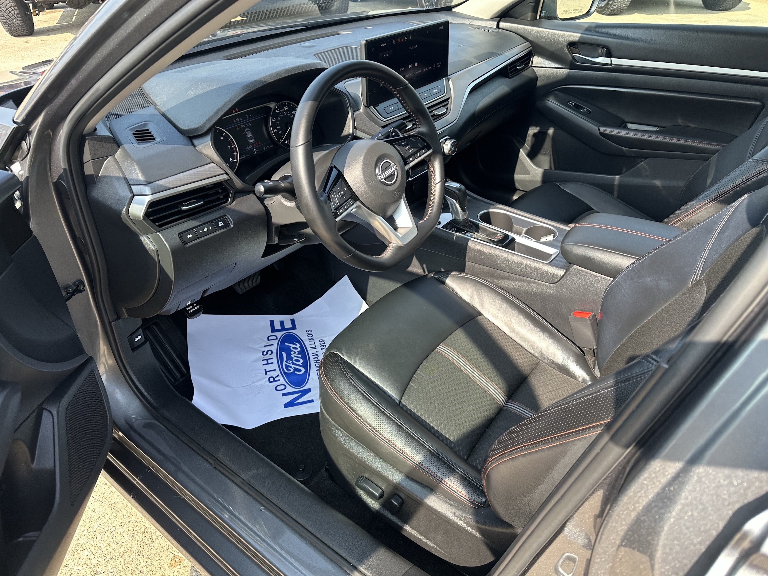 2026 Nissan Altima SR - Photo 13
