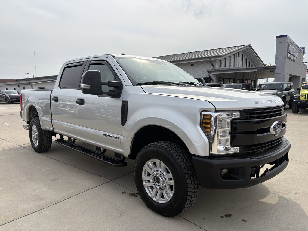 Used 2019 Ford F-250  Truck Crew Cab